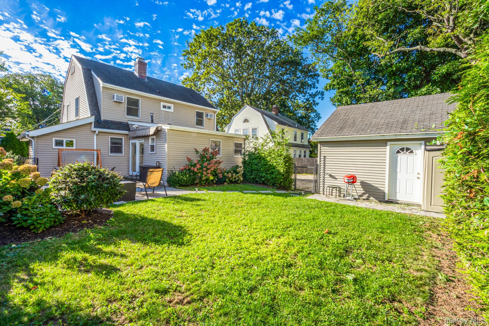 #17 photo, 256 Garfield Avenue, ナッソー郡 Mineola , NY 11501