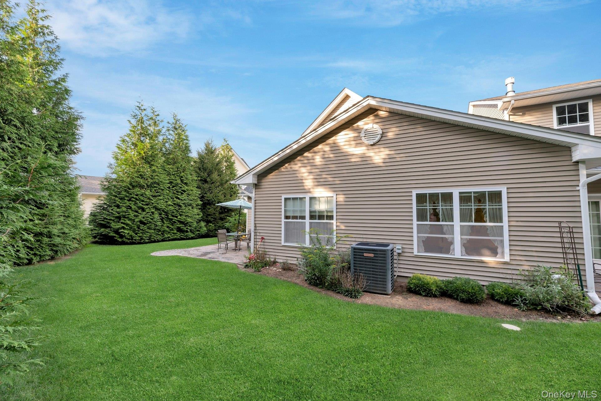 #7 photo, 159 Stoneleigh Drive, サフォーク郡 Riverhead , NY 11901