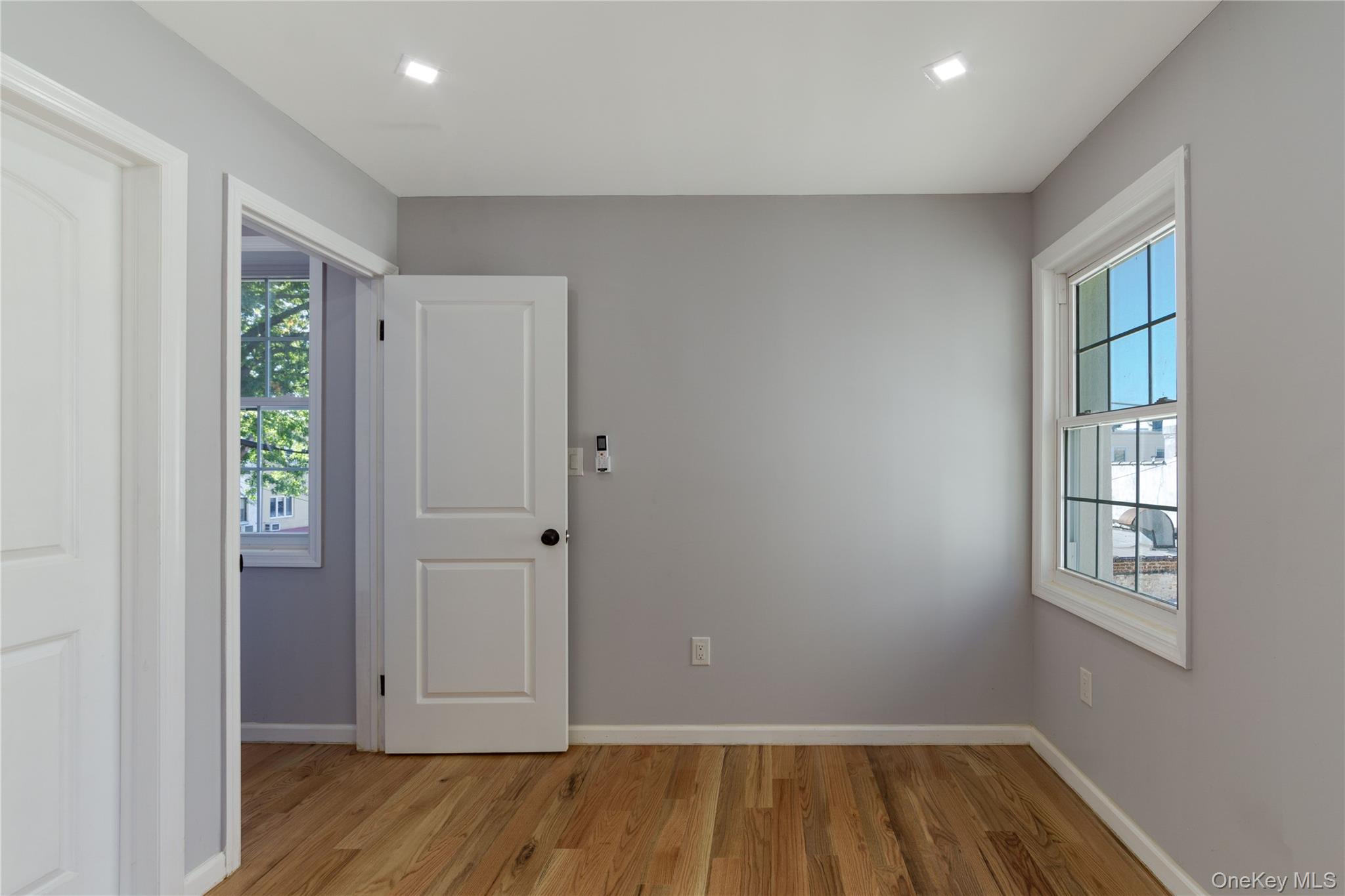 #17 photo, 7036 70th Street, クイーンズ区 Glendale , NY 11385