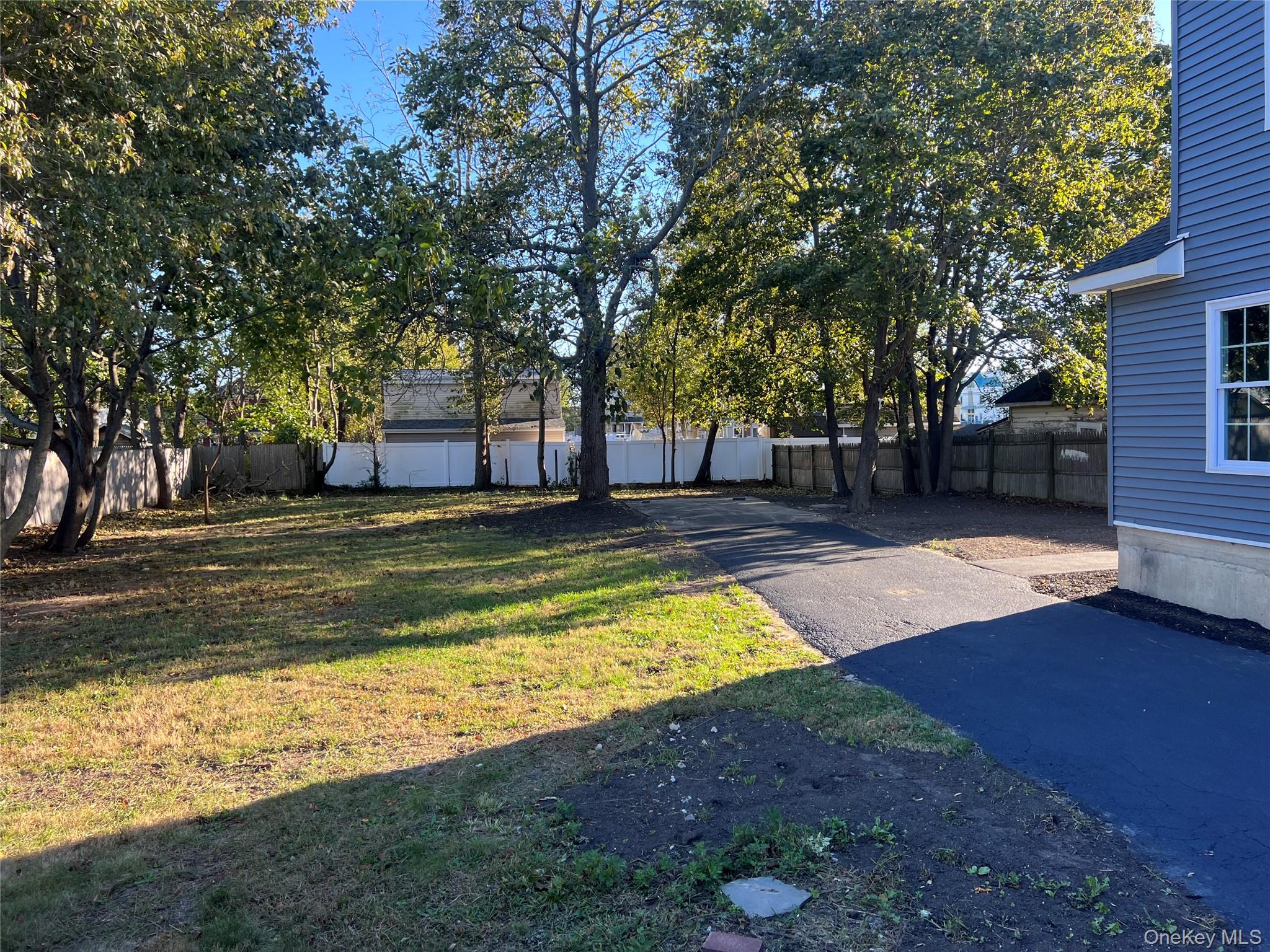 #9 photo, 28 Silver Street, サフォーク郡 Patchogue , NY 11772