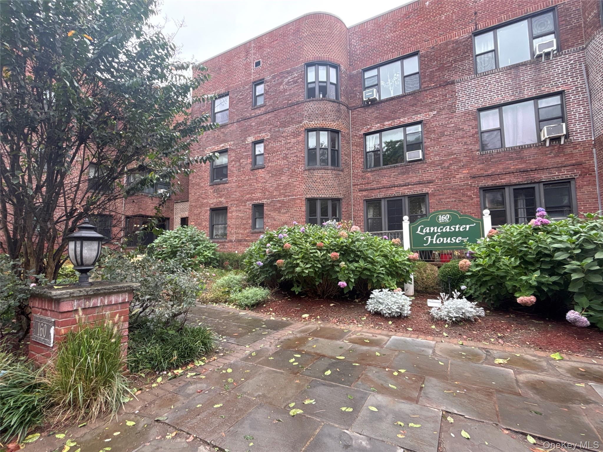 #1 photo, 160 S Middle Neck Road, ナッソー郡 Great Neck , NY 11021