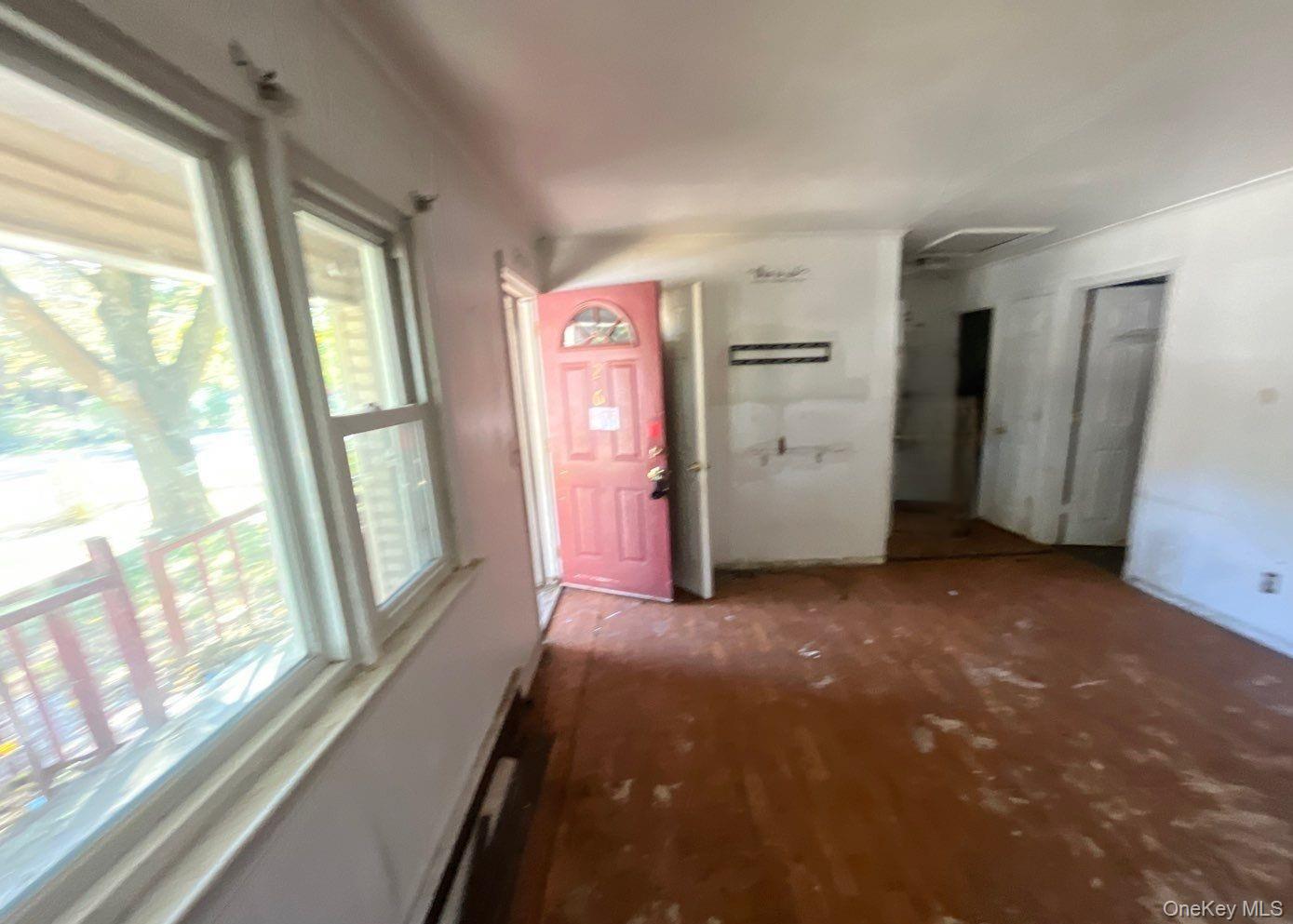 #2 photo, 266 Station Road, サフォーク郡 Bellport , NY 11713