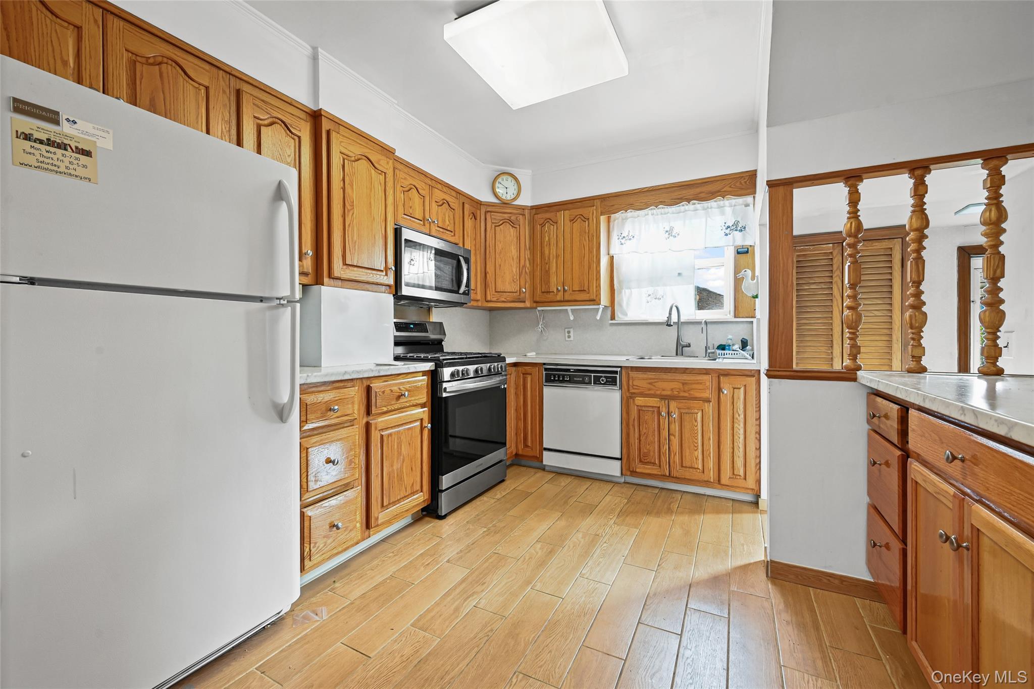 #3 photo, 181 Park Avenue, ナッソー郡 Williston Park , NY 11596