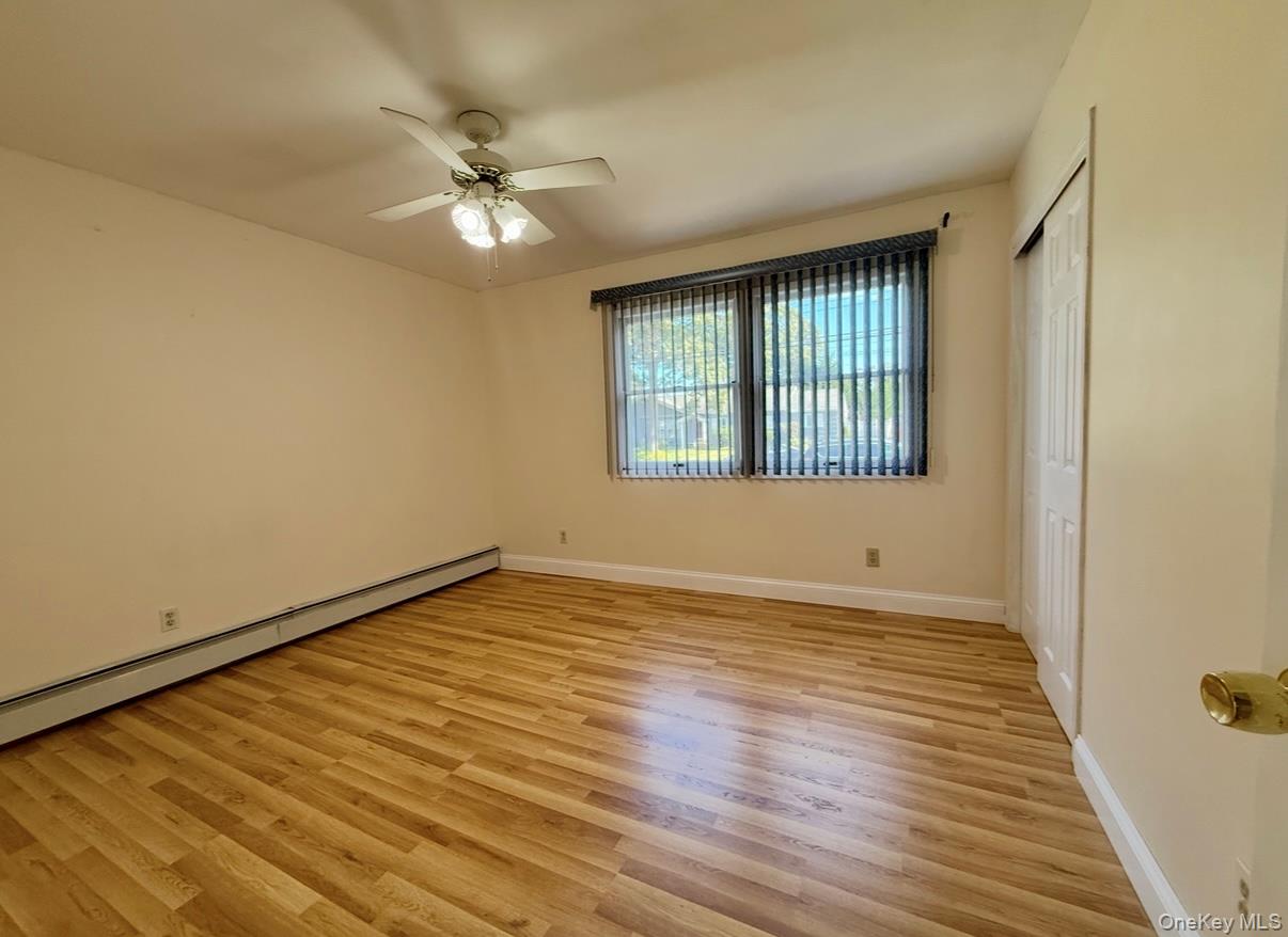 #9 photo, 180 Avenue B, サフォーク郡 Holbrook , NY 11741