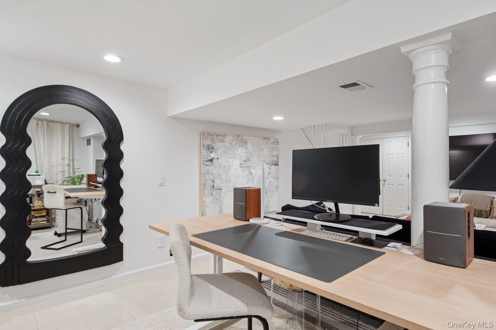 #18 photo, 62 Sea Farm Lane, Bridgehampton , NY 11932