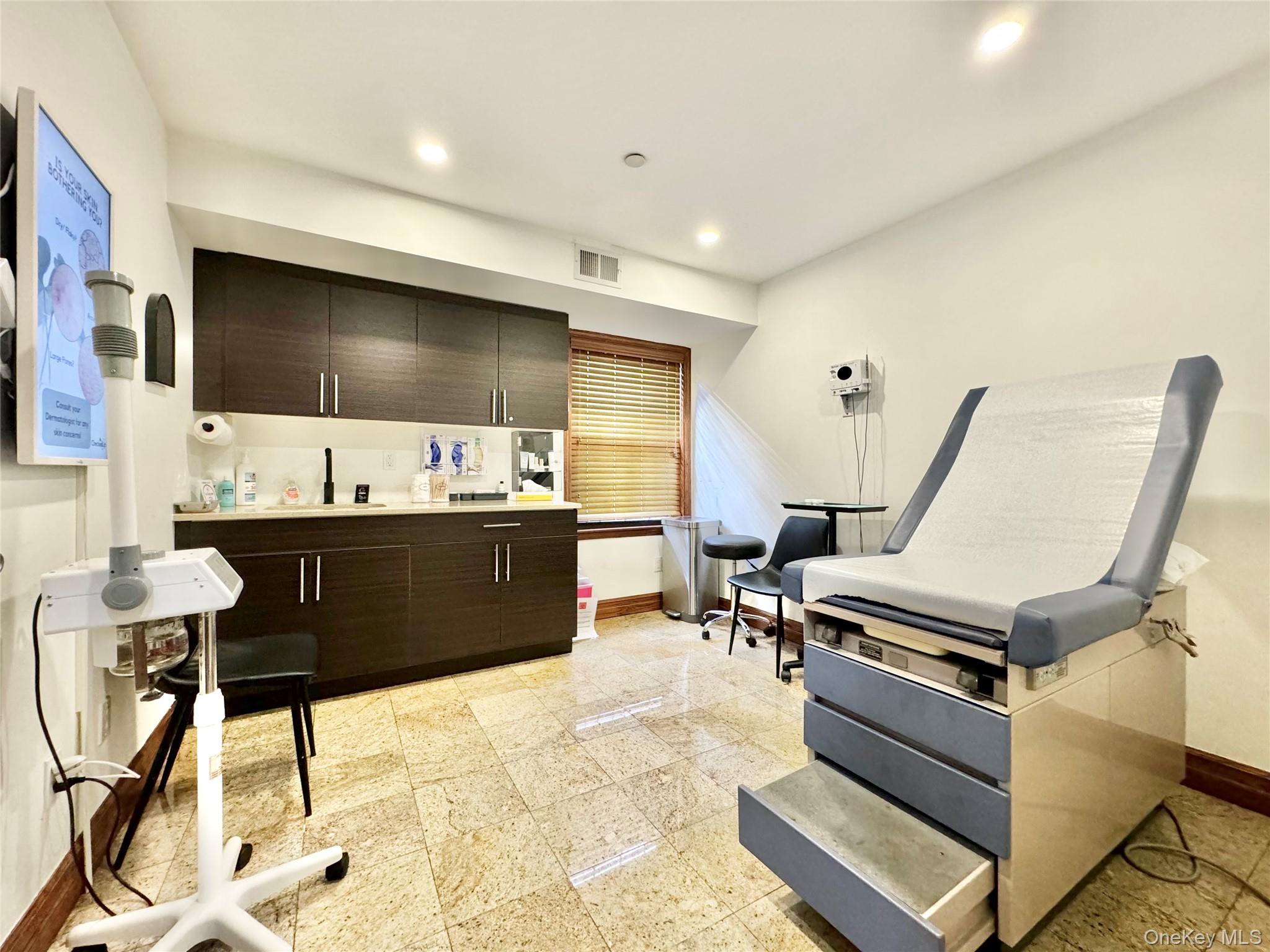 #11 photo, 87-16 Avon Street, クイーンズ区 Jamaica , NY 11432