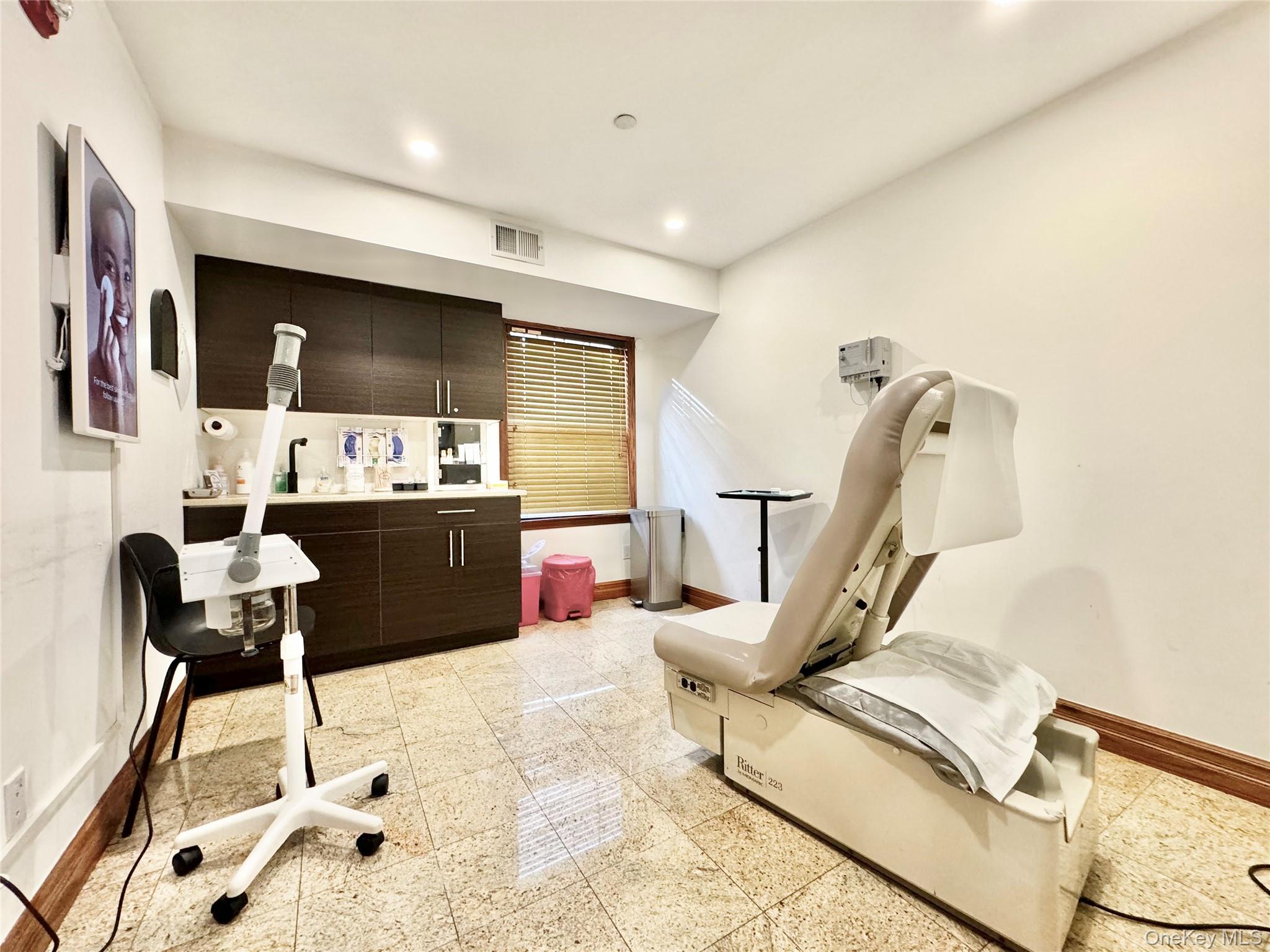 #13 photo, 87-16 Avon Street, クイーンズ区 Jamaica , NY 11432