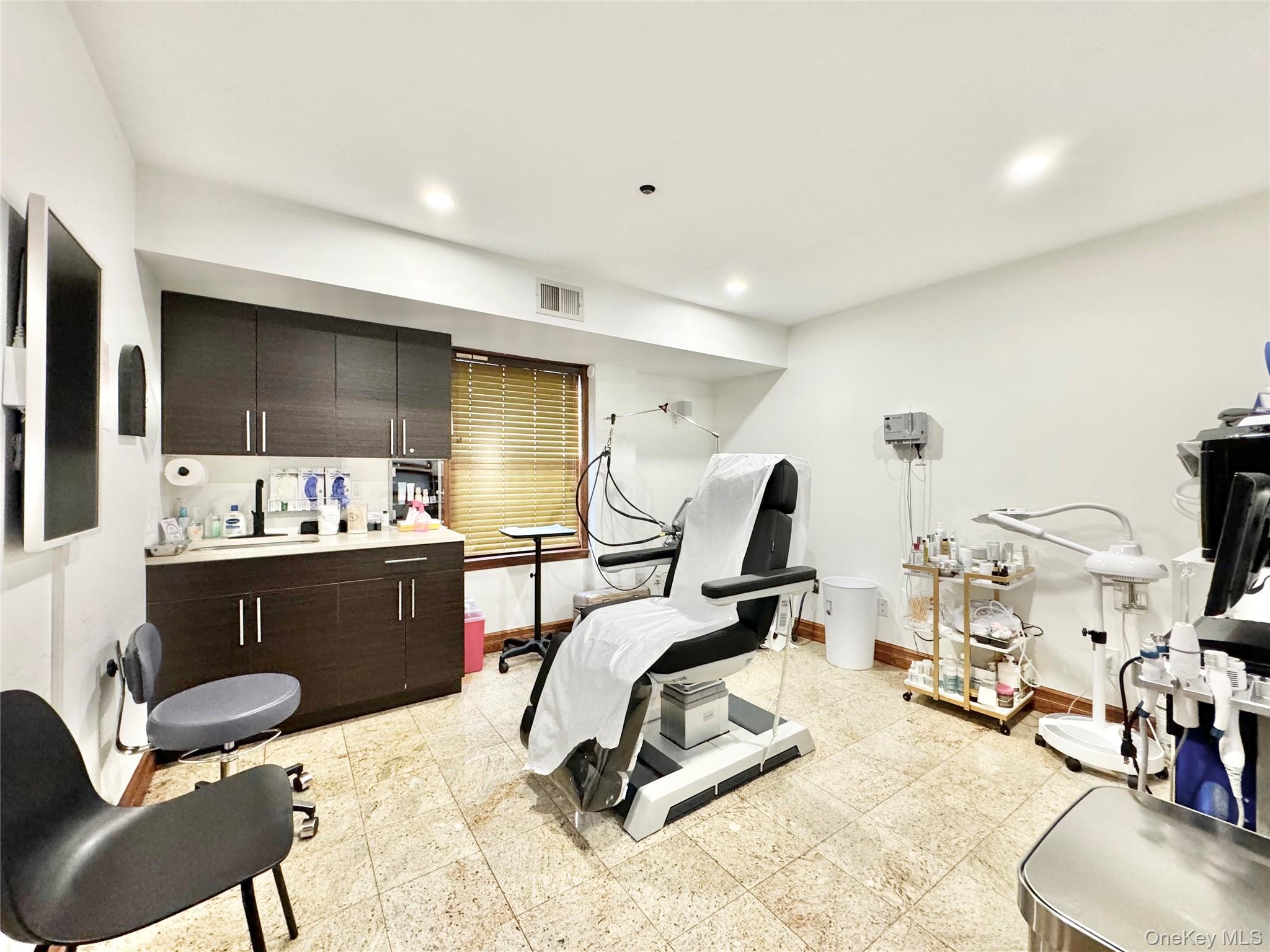 #14 photo, 87-16 Avon Street, クイーンズ区 Jamaica , NY 11432