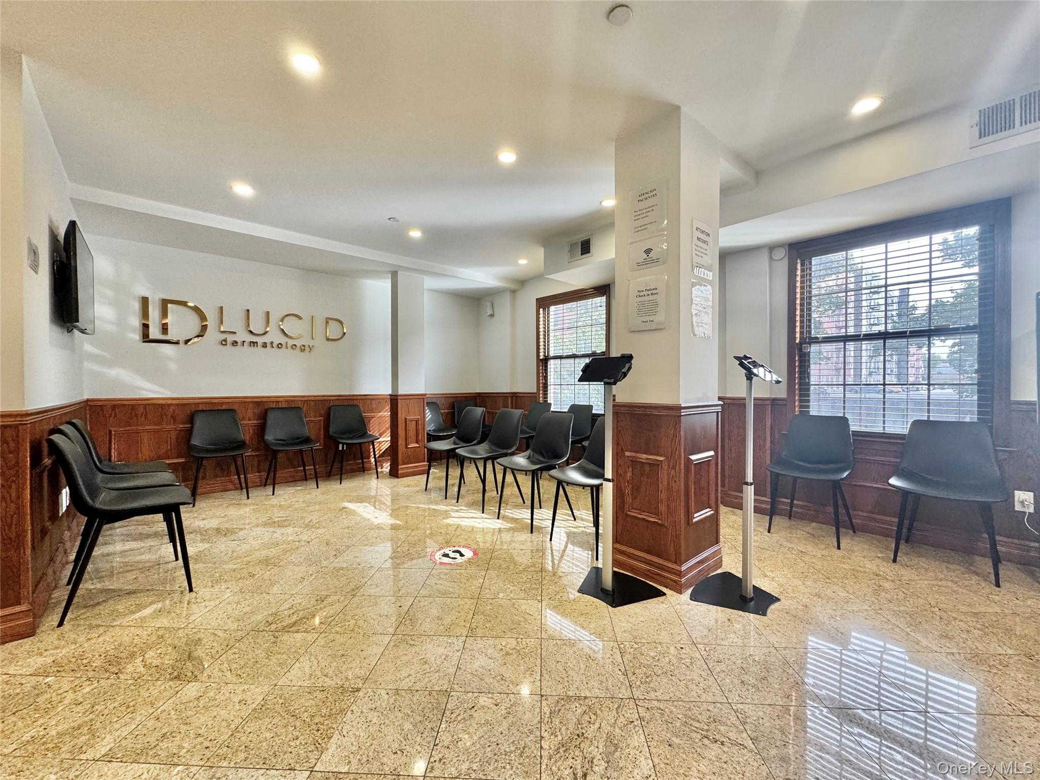 #8 photo, 87-16 Avon Street, クイーンズ区 Jamaica , NY 11432