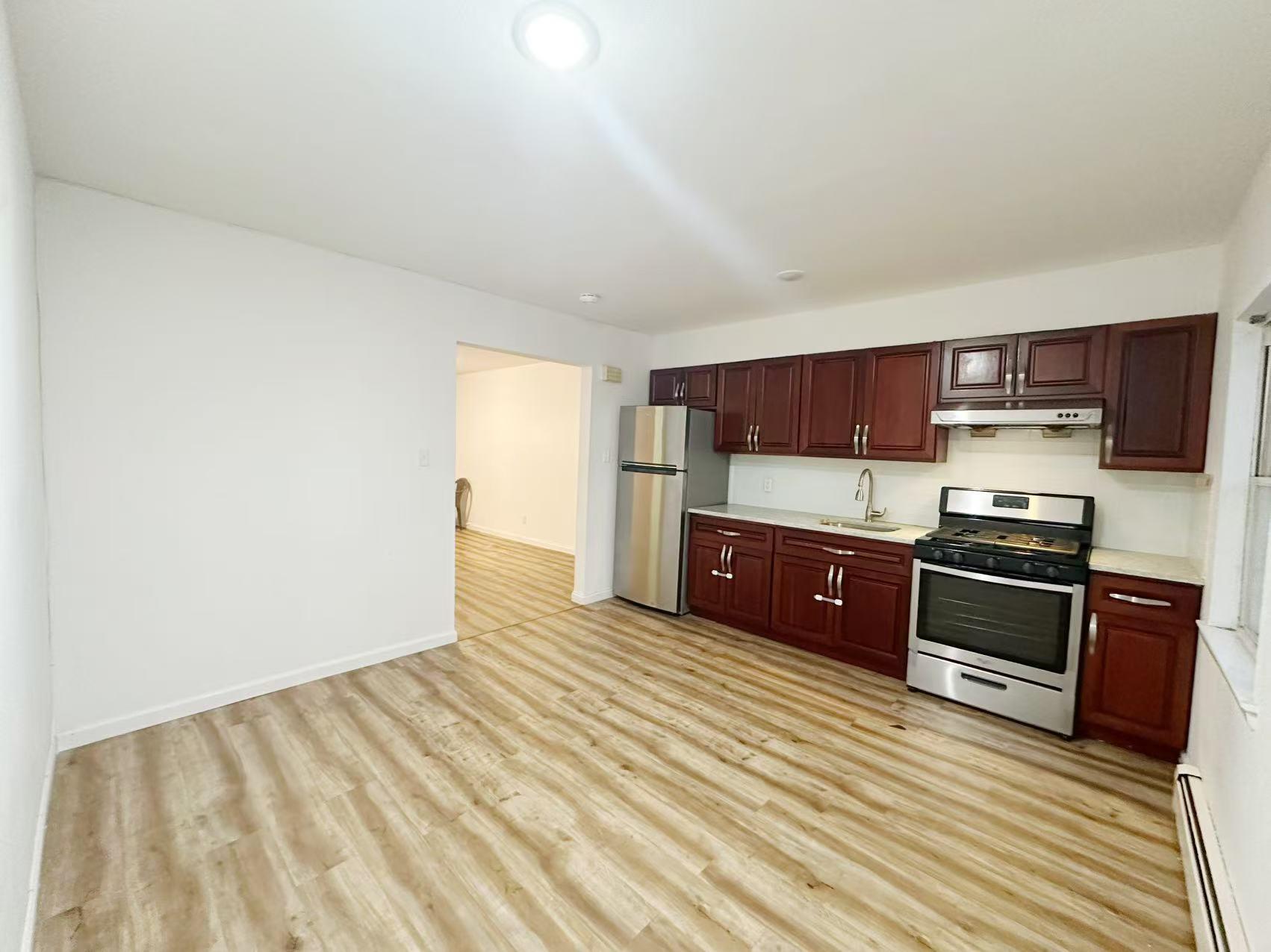 #1 photo, Forest Hills, クイーンズ区 Forest Hills , NY 11375