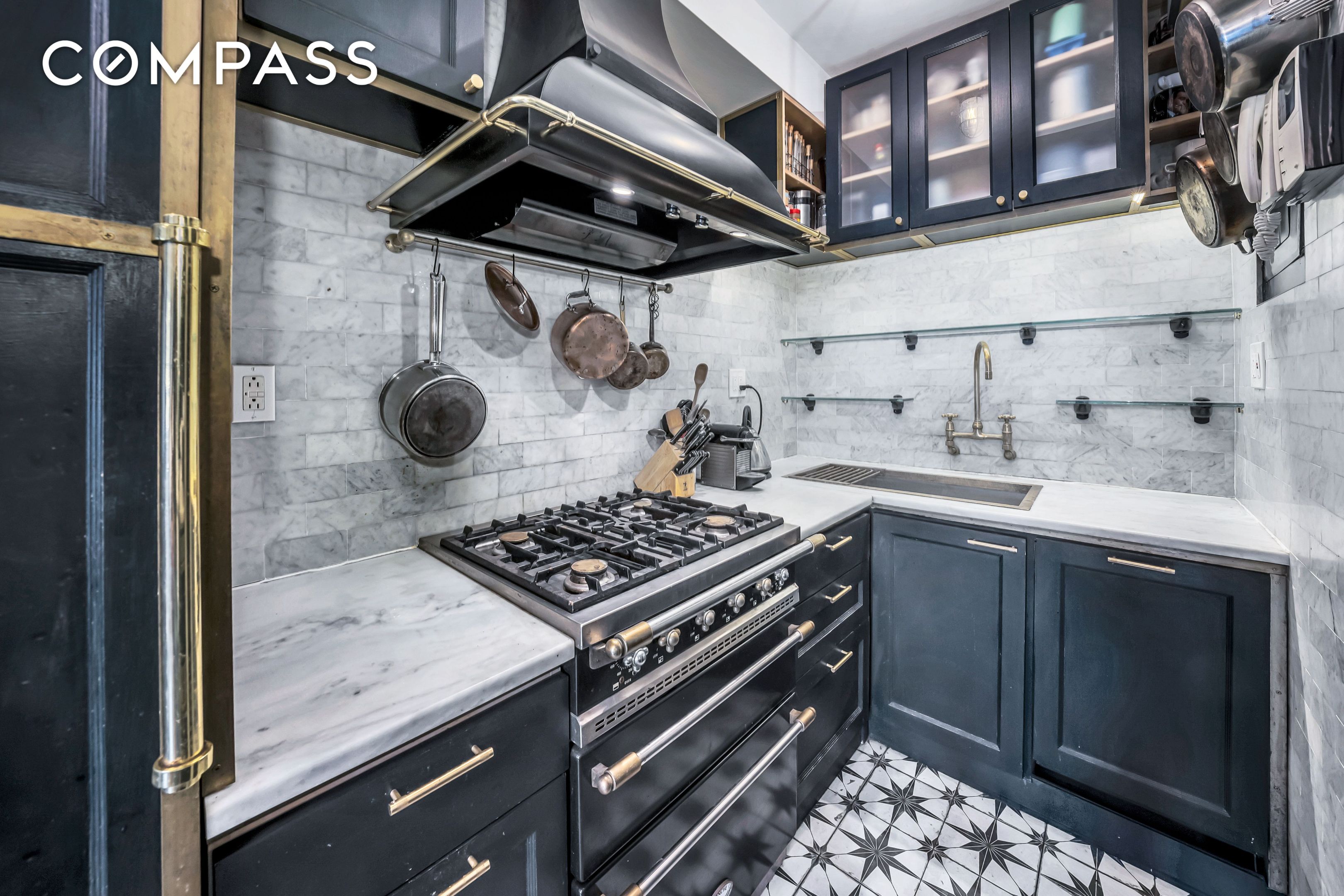 #5 photo, 64 E 80th Street, マンハッタン Upper East Side , NY 10075