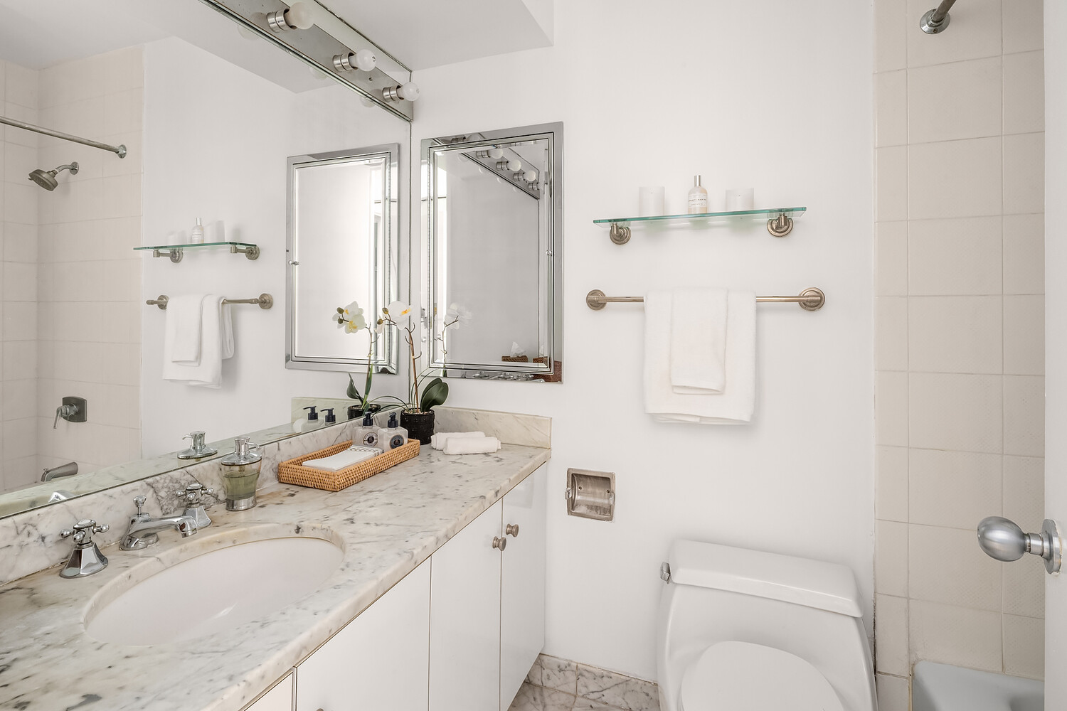 #7 photo, 30 W 61ST Street, マンハッタン Lincoln Square , NY 10023