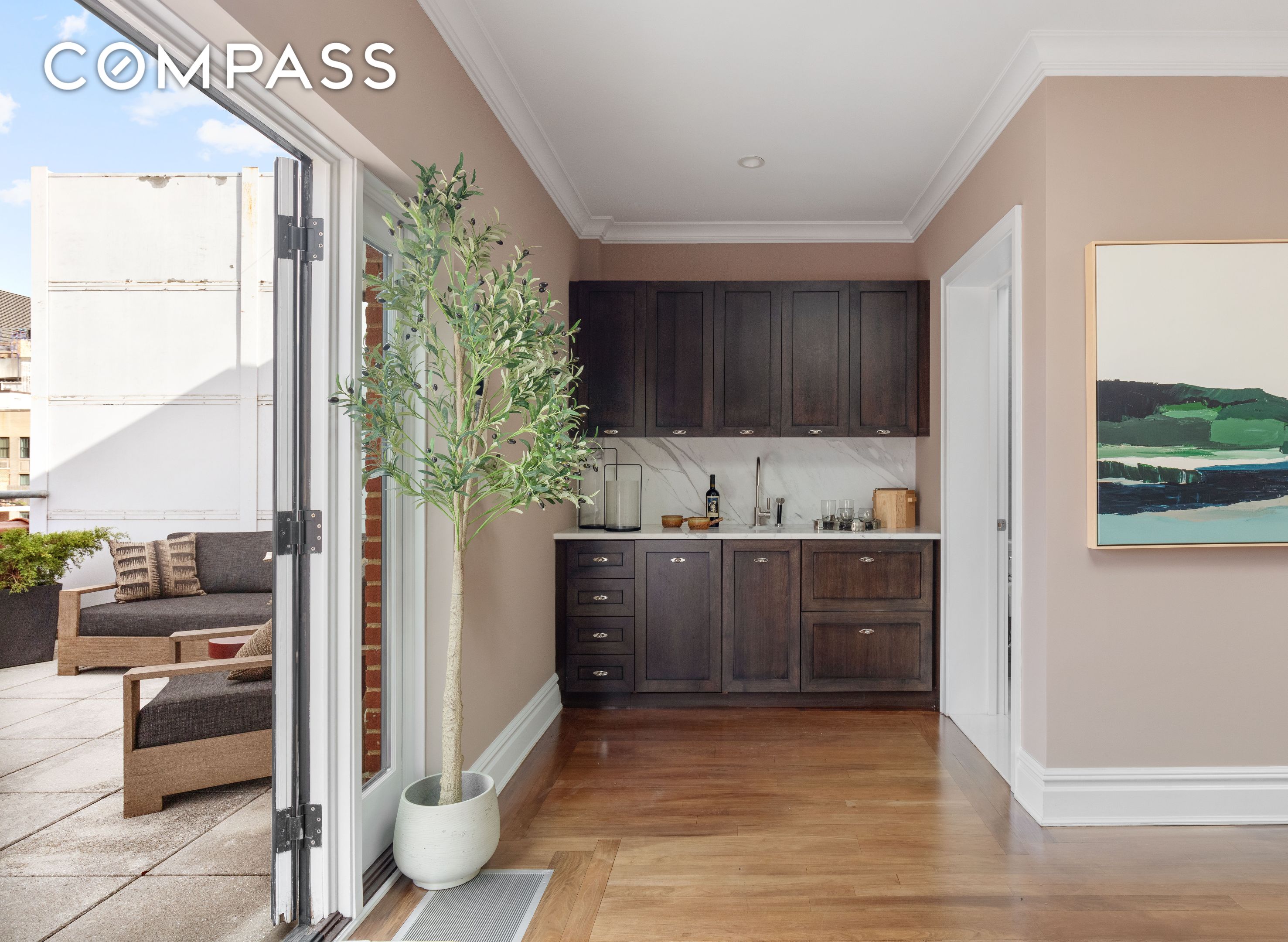 #15 photo, 31 W 11th Street, Greenwich Village , NY 10011