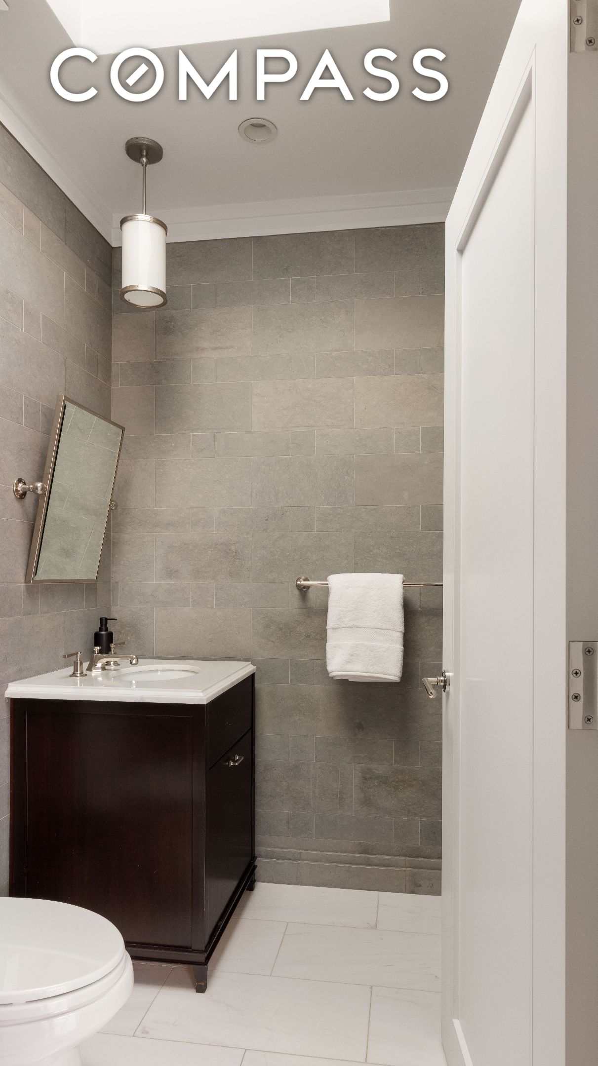 #16 photo, 31 W 11th Street, Greenwich Village , NY 10011