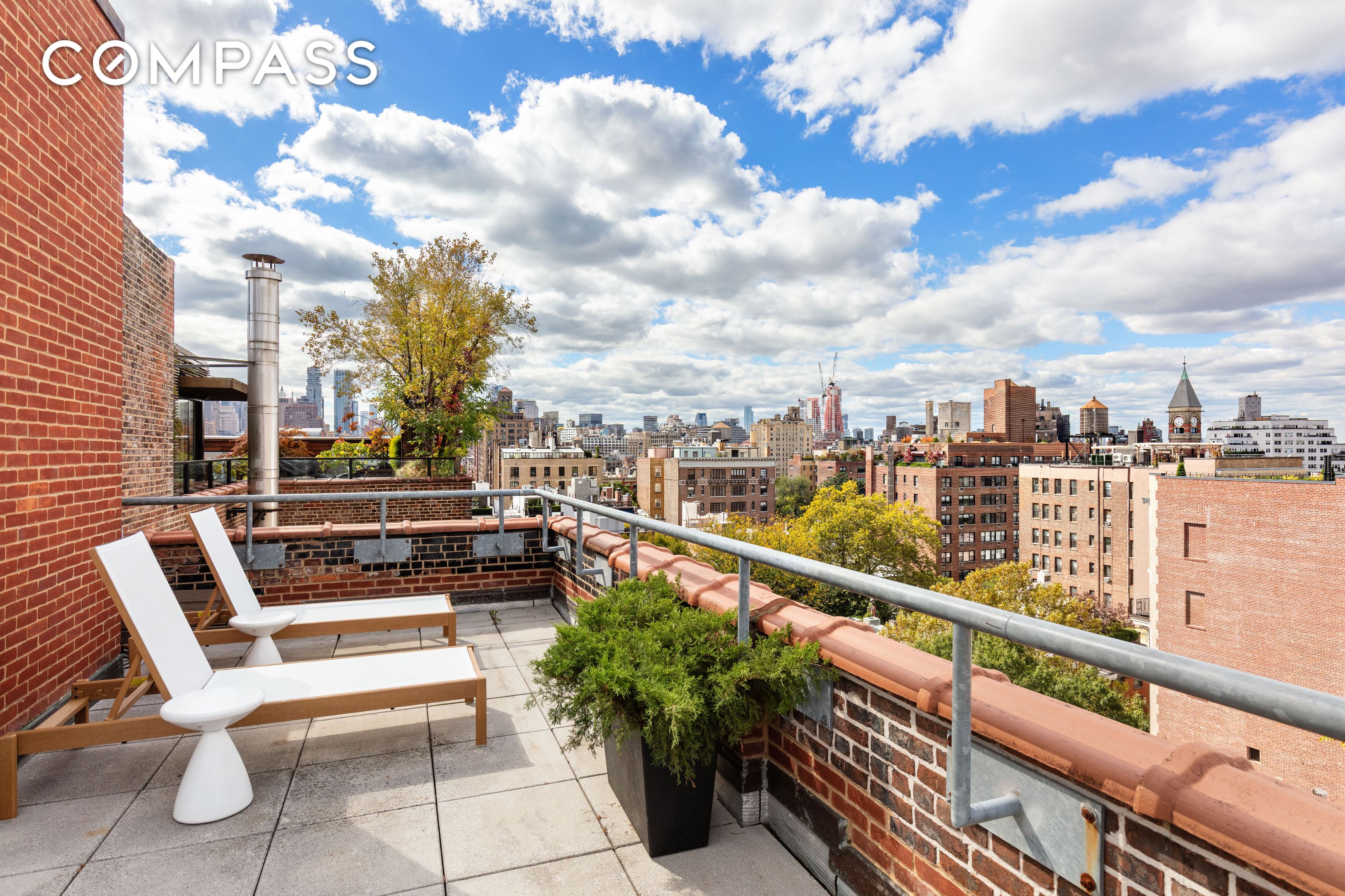 #4 photo, 31 W 11th Street, Greenwich Village , NY 10011