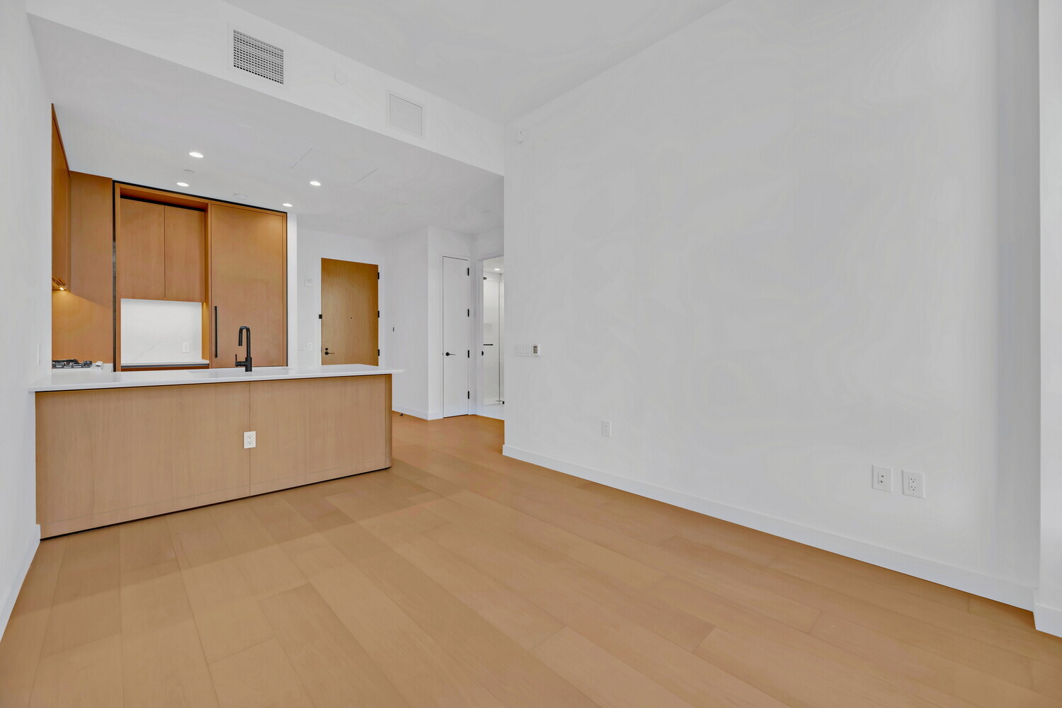 #17 photo, 480 KENT Avenue, ブルックリン区 Williamsburg,South , NY 11249