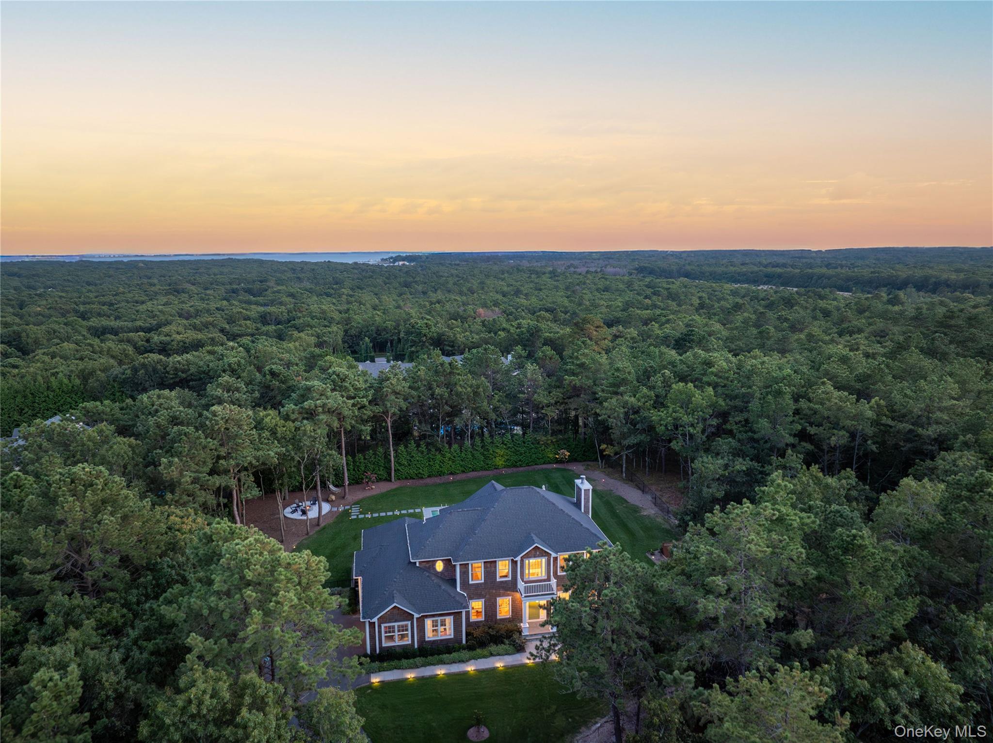 #3 photo, 6 Clara Drive, サフォーク郡 East Quogue , NY 11942