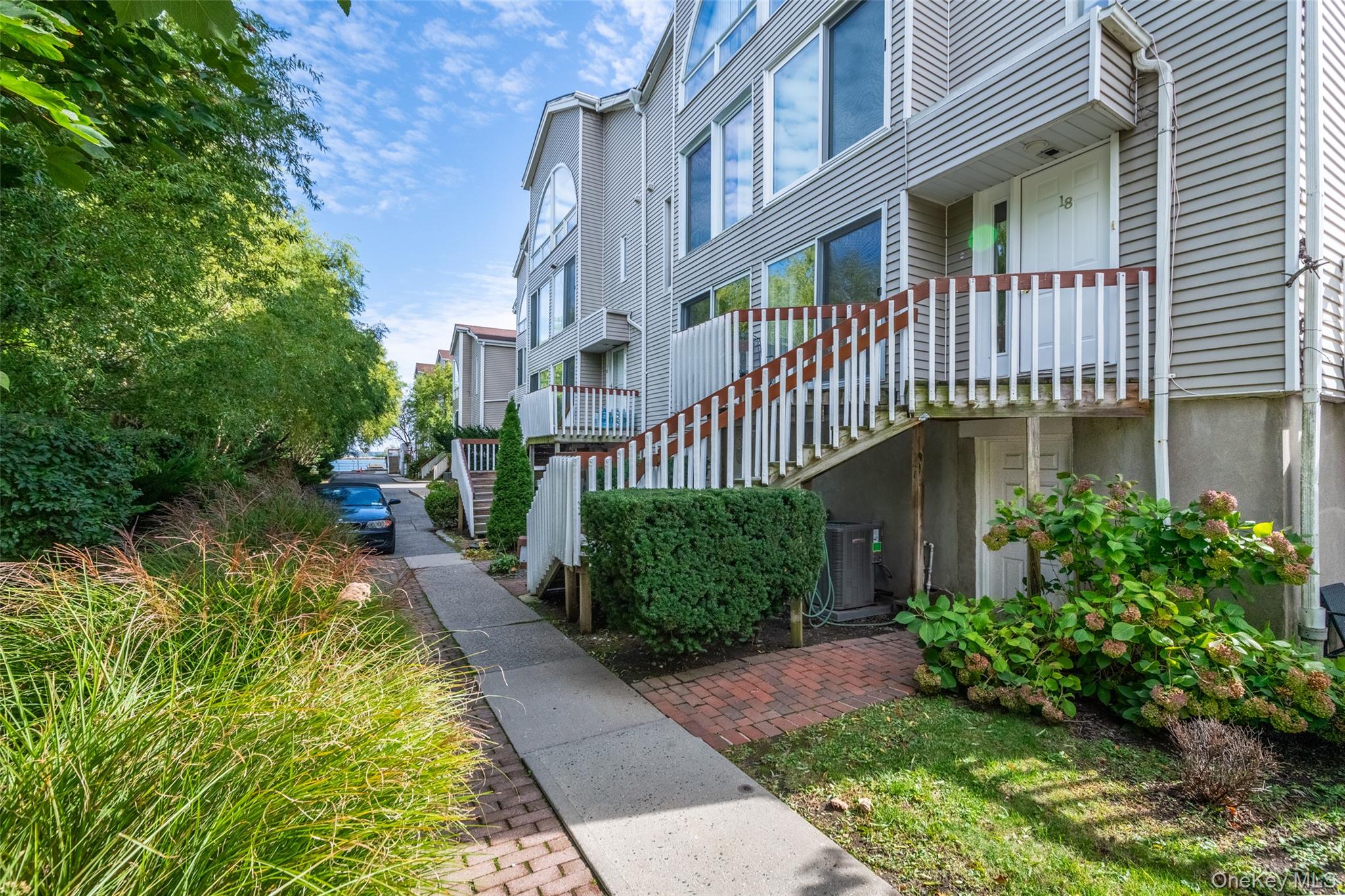 #4 photo, 18 Windward Lane, ブロンクス区 Bronx , NY 10464