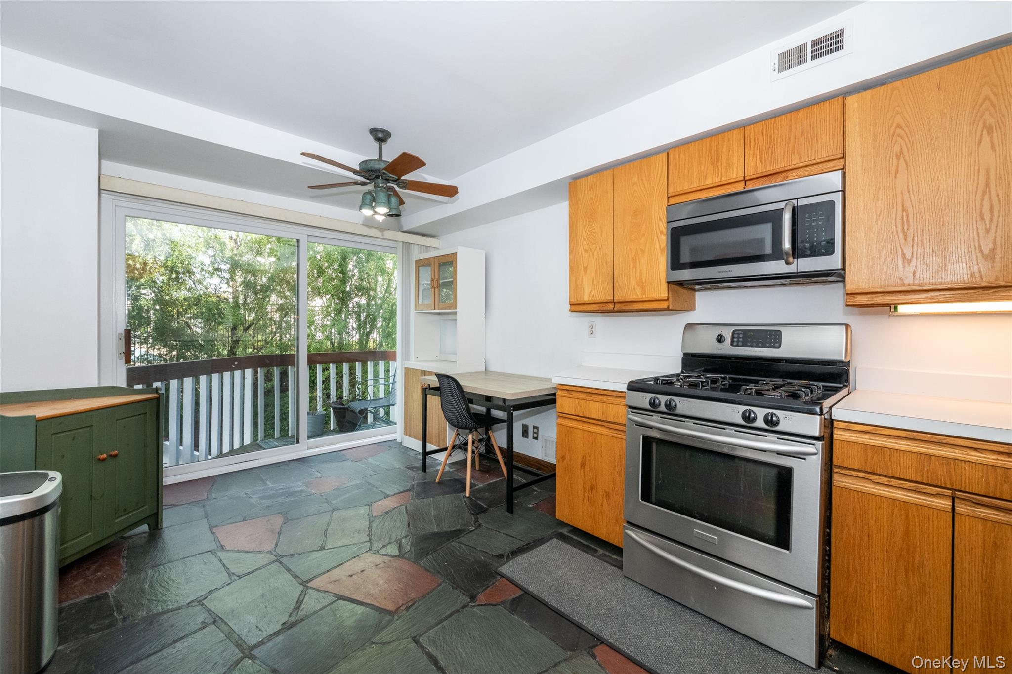 #7 photo, 18 Windward Lane, ブロンクス区 Bronx , NY 10464