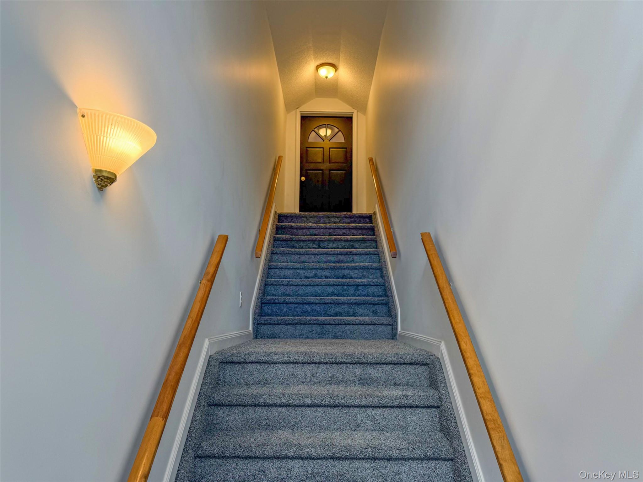 #4 photo, 136 High Point Circle, Newburgh , NY 12550