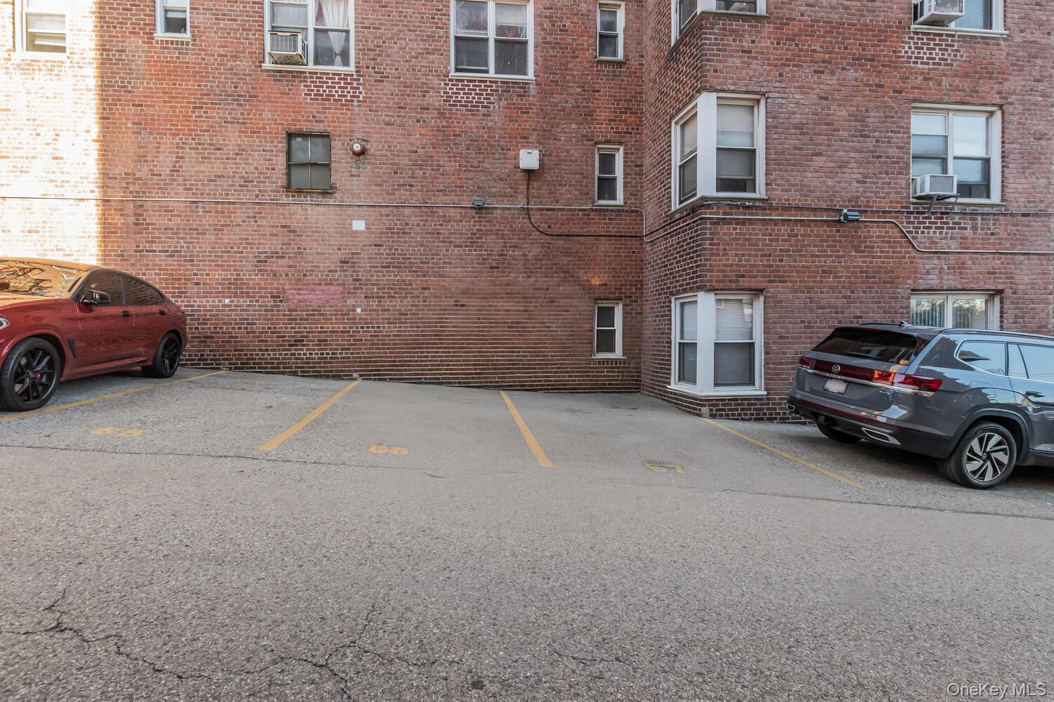 #11 photo, 365 Bronx River Road, Yonkers , NY 10704