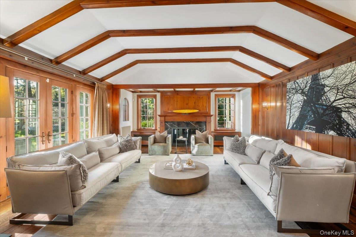 #11 photo, 915 Skibo Lane, Mamaroneck , NY 10543