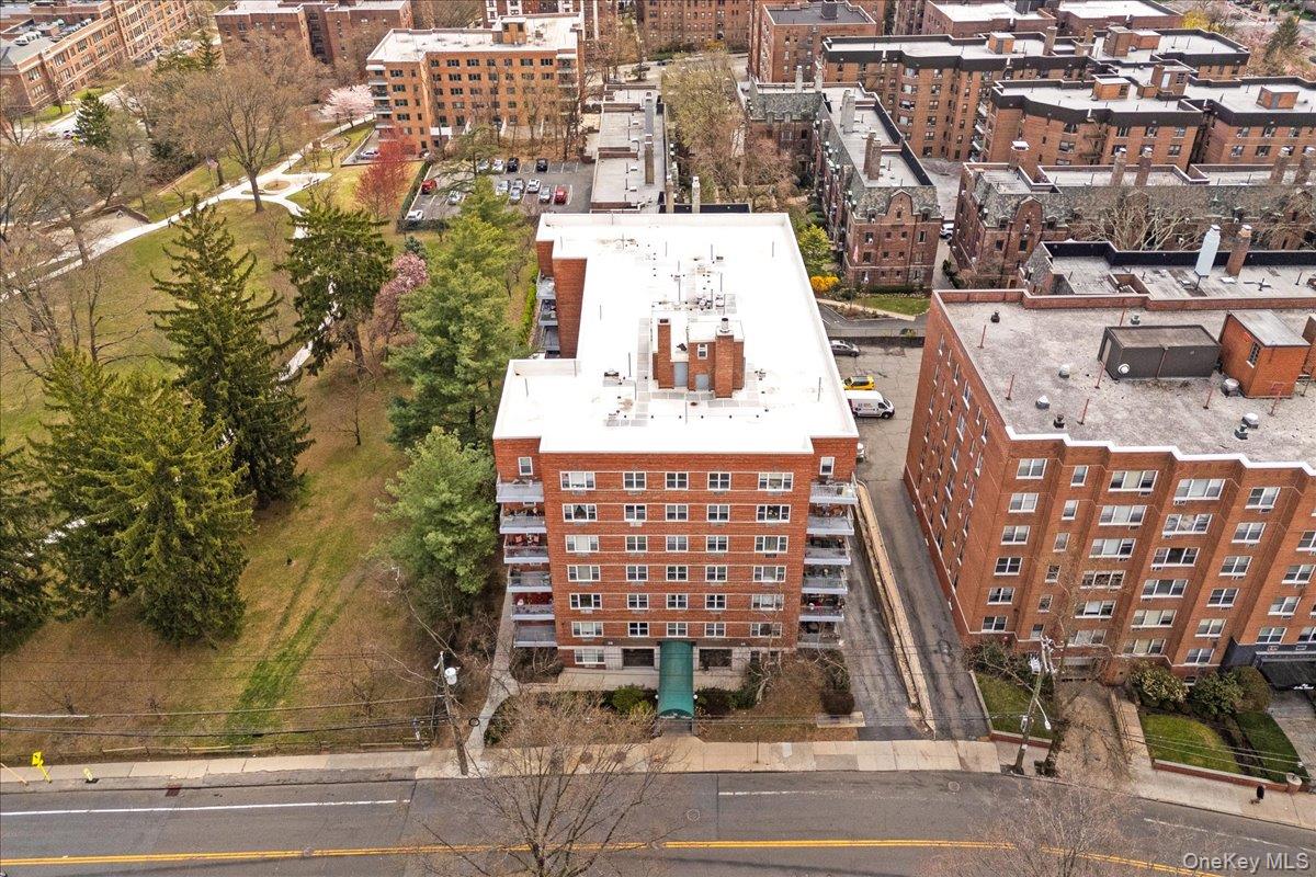 #11 photo, 16 Lake Street, White Plains , NY 10603