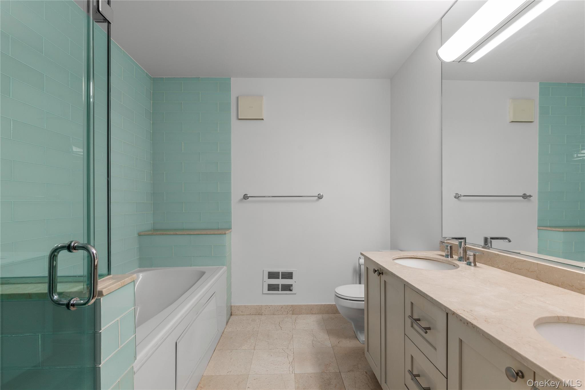 #17 photo, 302 Church Street, White Plains , NY 10603