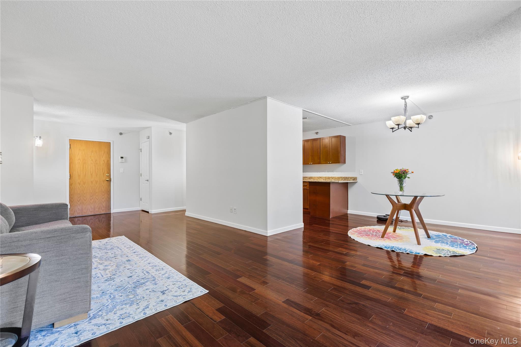 #8 photo, 302 Church Street, White Plains , NY 10603