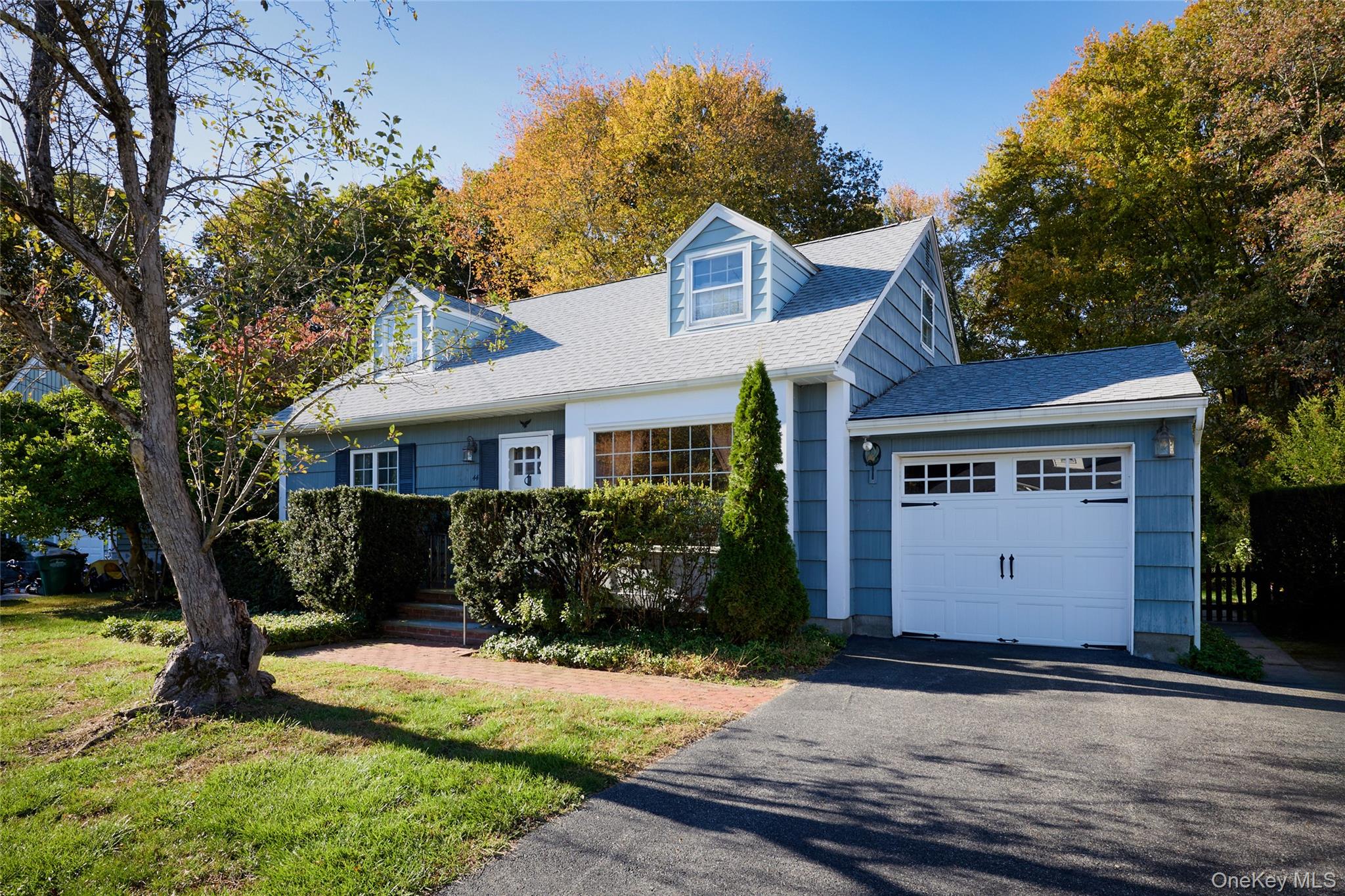 #1 photo, 44 Morris Drive, Hyde Park , NY 12538