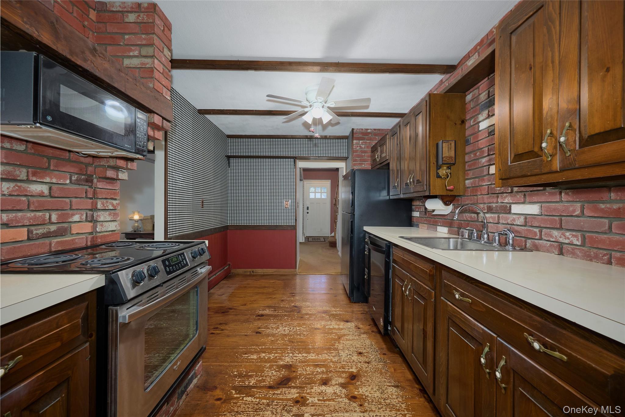 #8 photo, 44 Morris Drive, Hyde Park , NY 12538