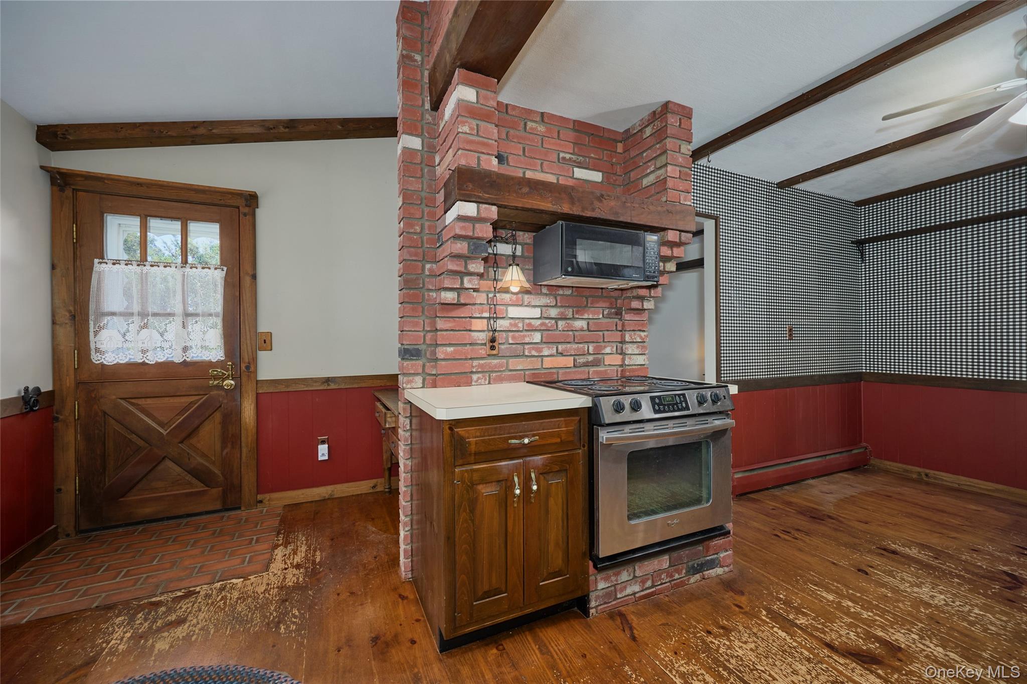 #9 photo, 44 Morris Drive, Hyde Park , NY 12538