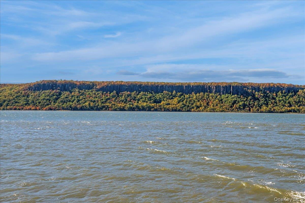 #3 photo, 1020 Warburton Avenue, Yonkers , NY 10701