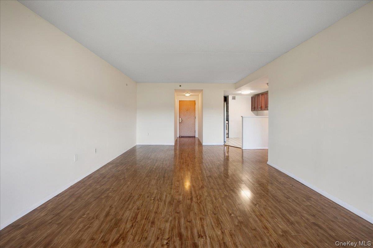 #9 photo, 1020 Warburton Avenue, Yonkers , NY 10701