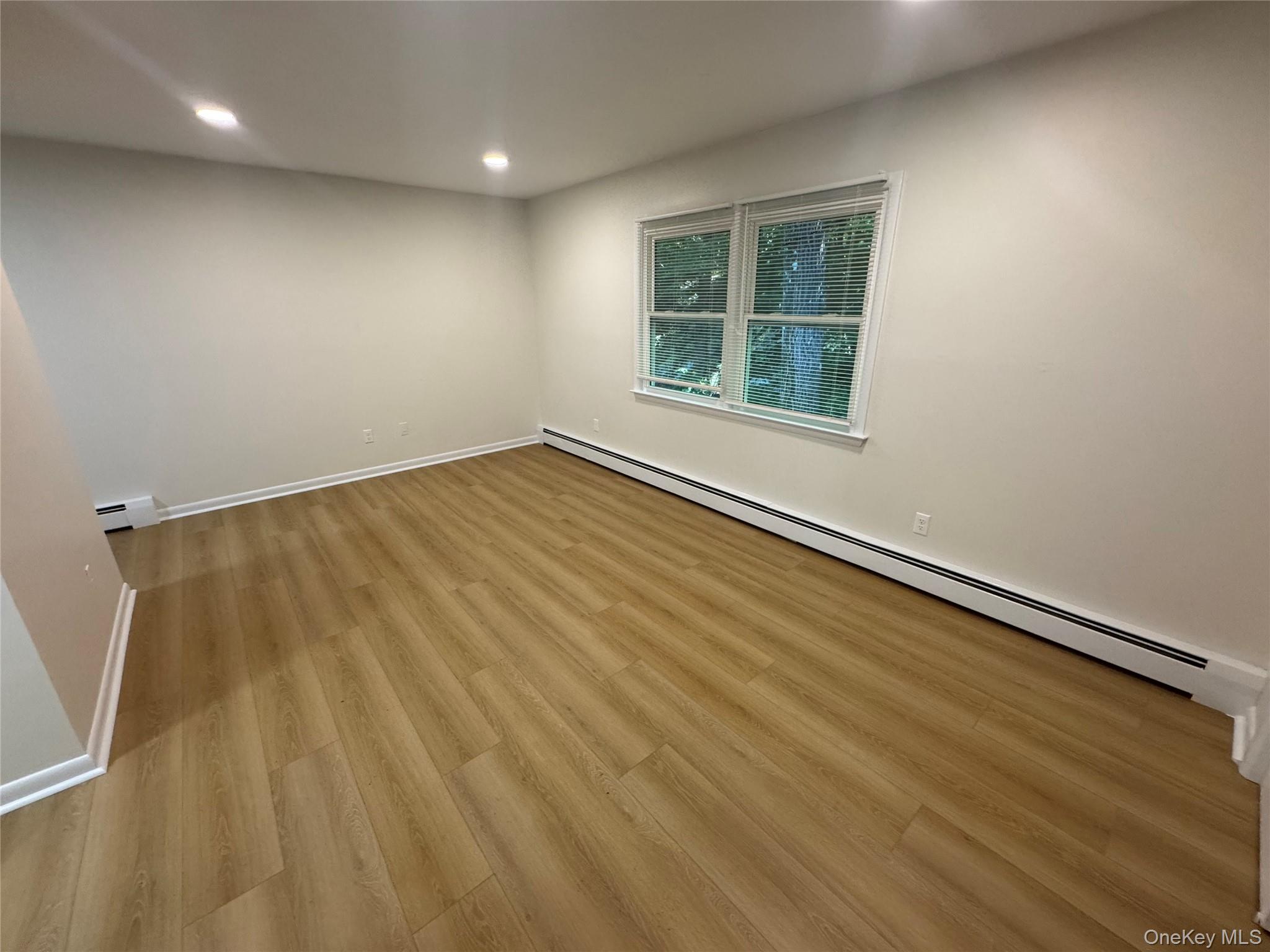 #2 photo, 98 E Market Street, Hyde Park , NY 12538