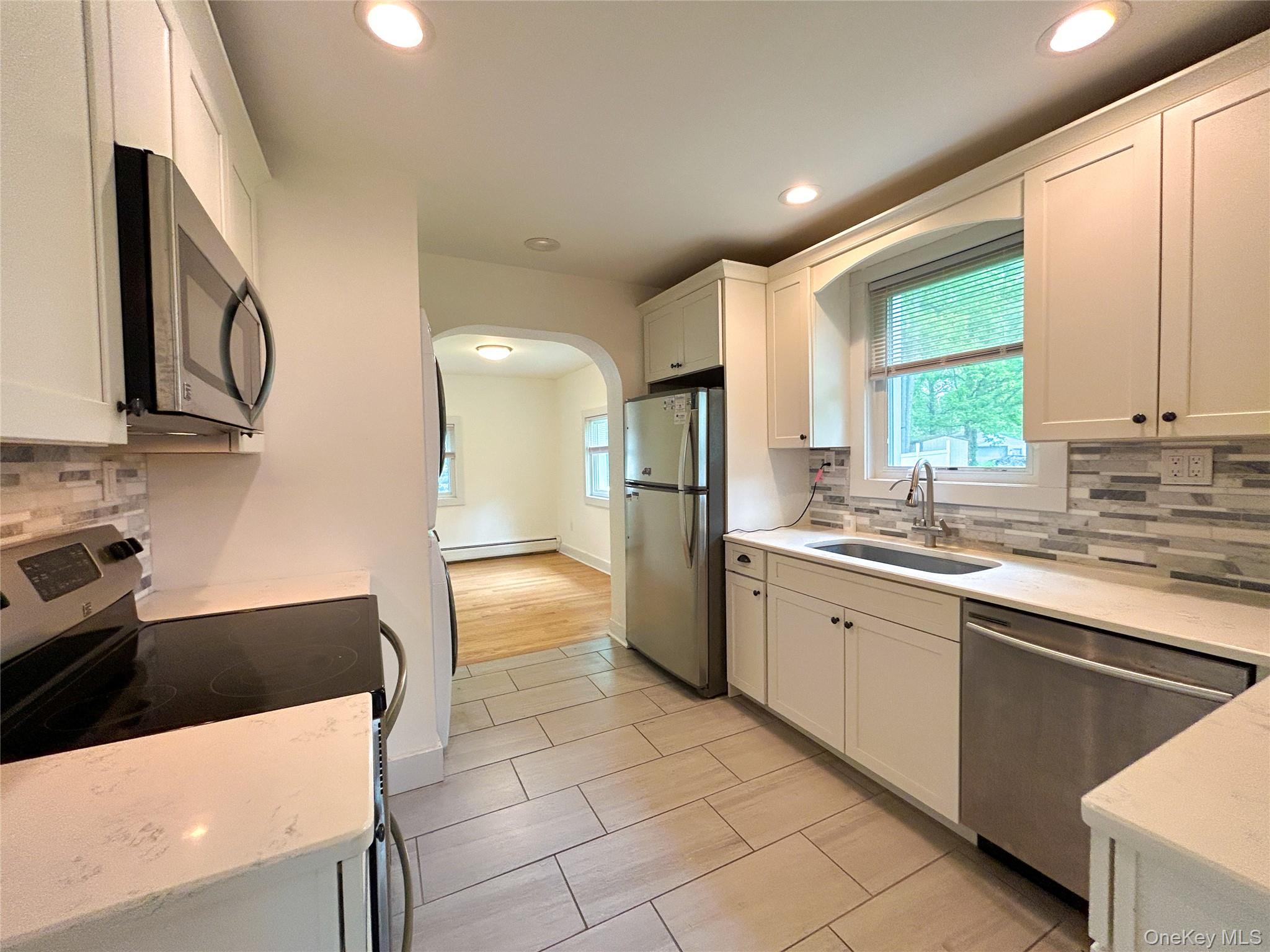 #6 photo, 17 John Street, New Windsor , NY 12553