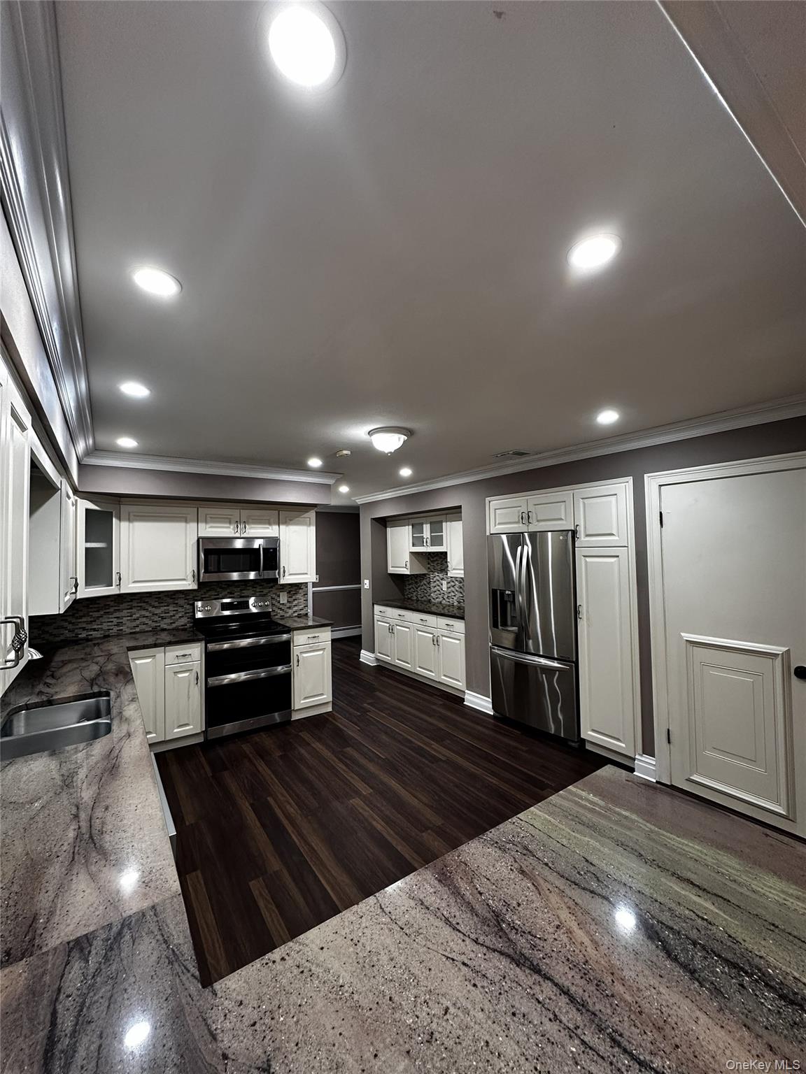 #17 photo, 20 Seaside Drive, サフォーク郡 Belle Terre , NY 11777