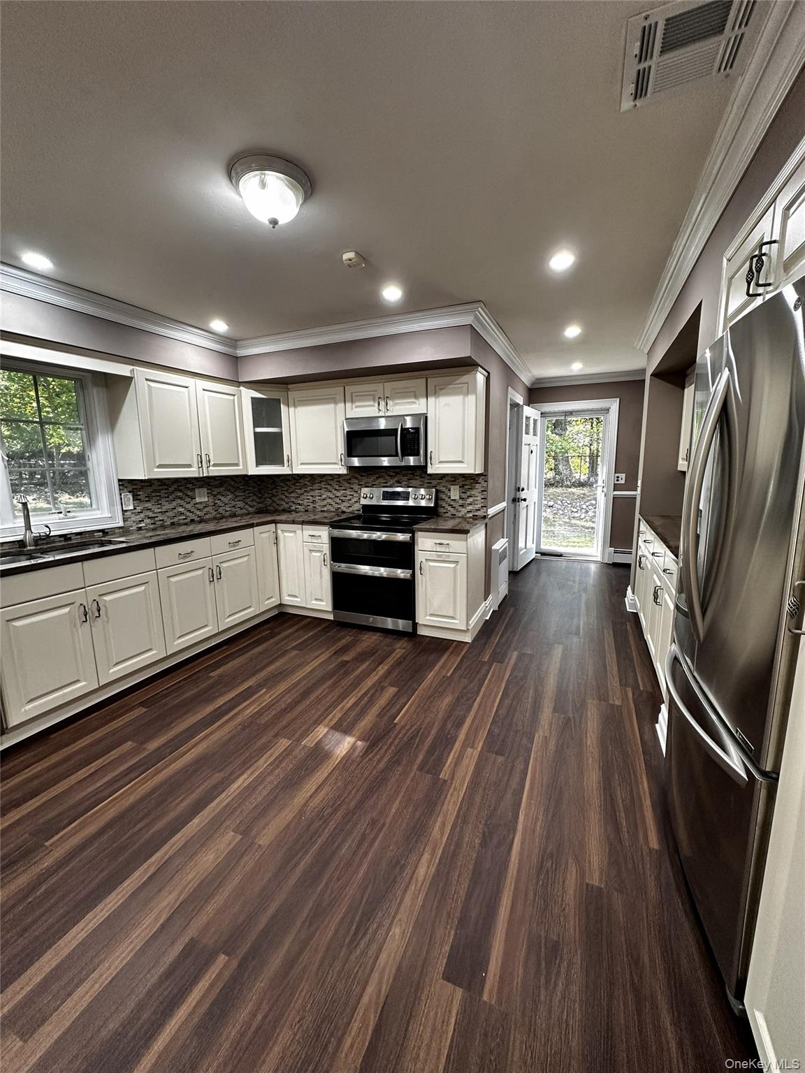 #18 photo, 20 Seaside Drive, サフォーク郡 Belle Terre , NY 11777