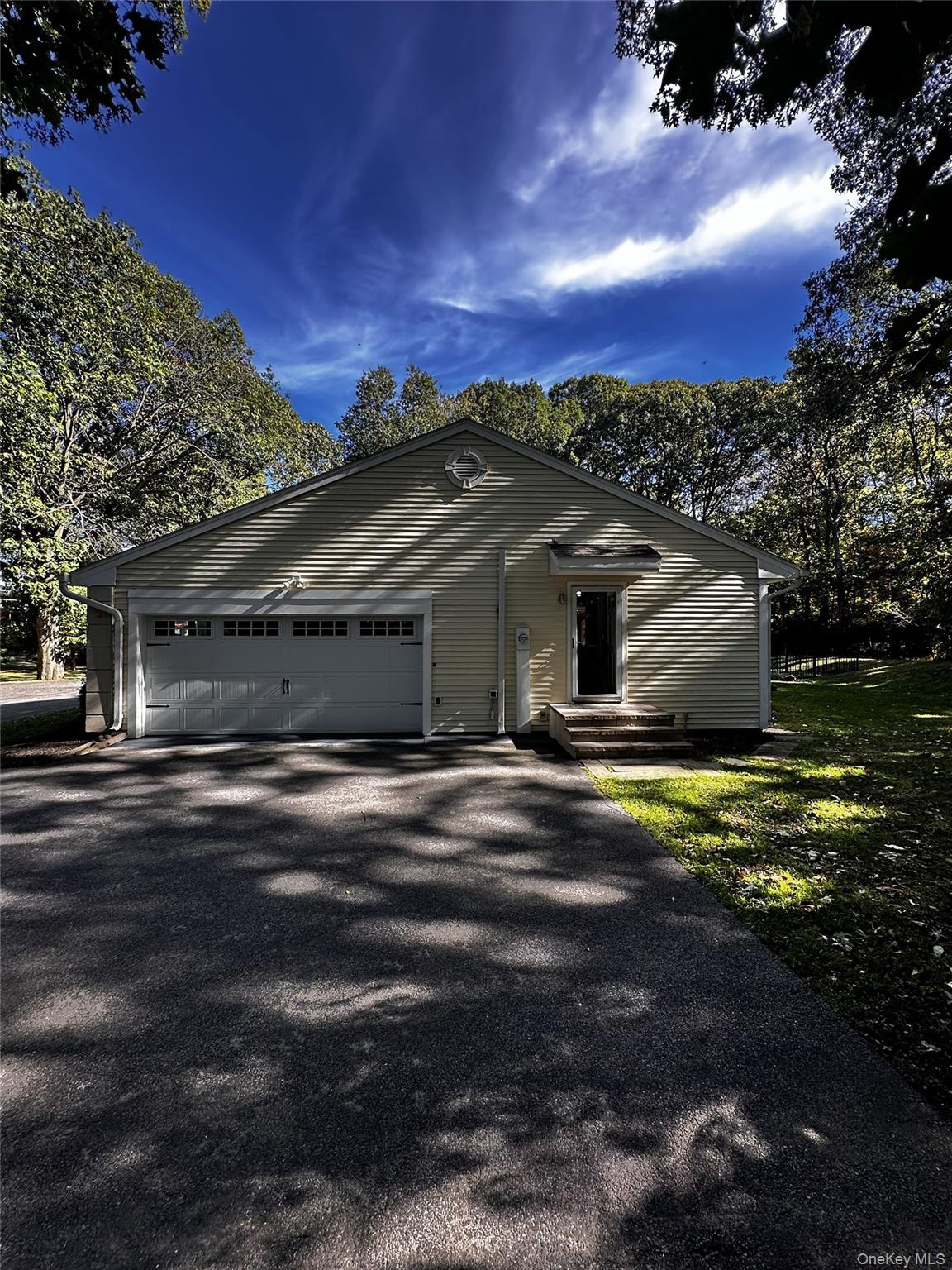 #2 photo, 20 Seaside Drive, サフォーク郡 Belle Terre , NY 11777