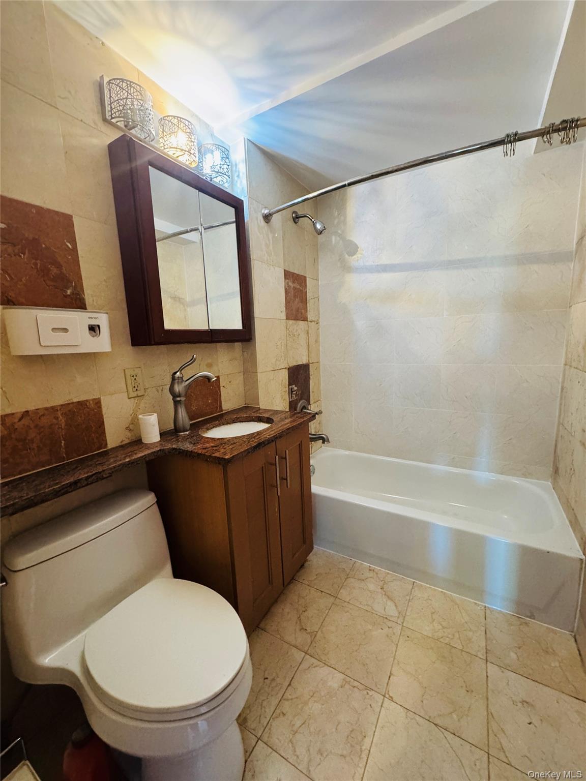 #10 photo, 140-22 Beech Avenue, Flushing , NY 11355