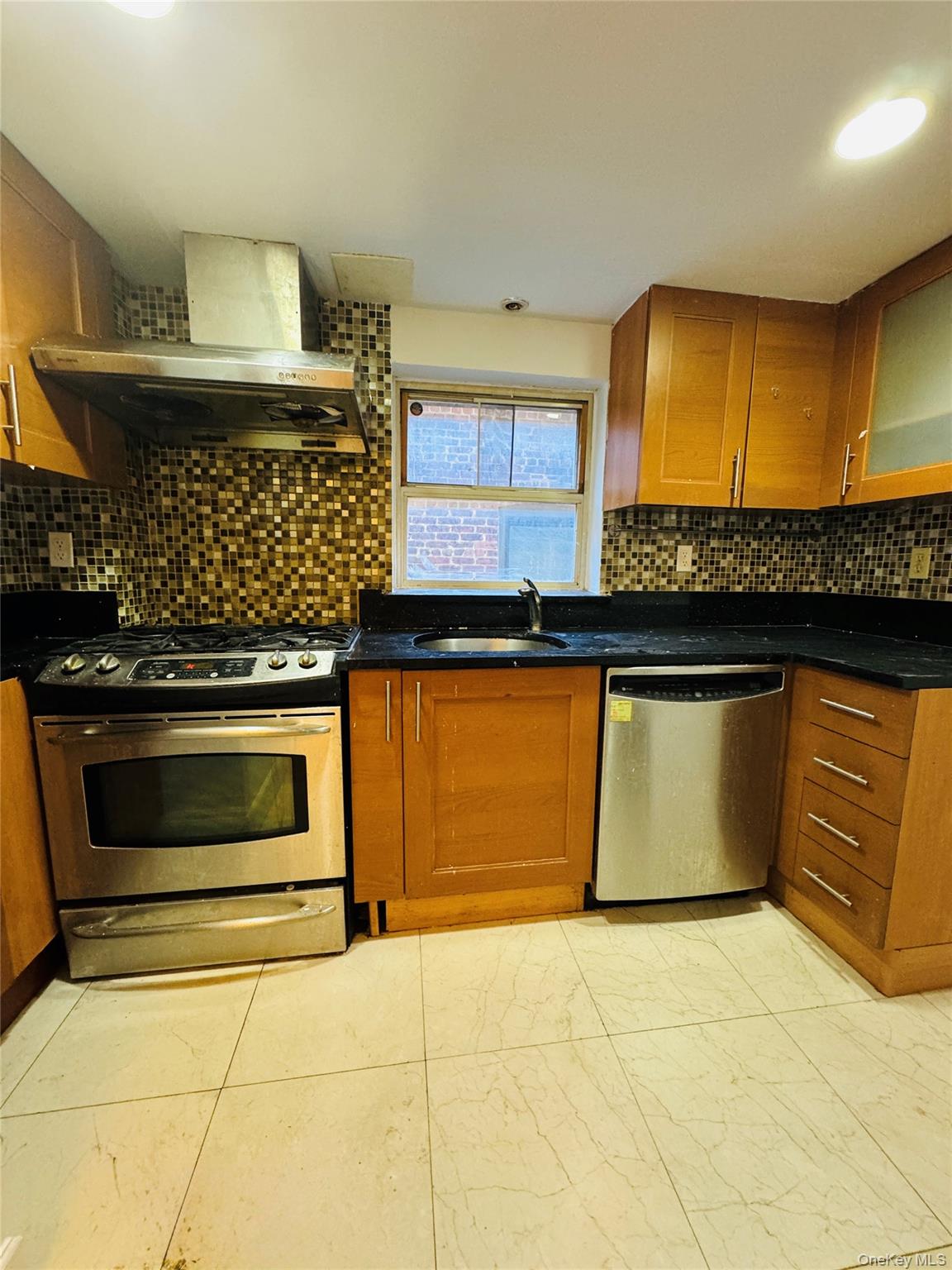 #4 photo, 140-22 Beech Avenue, Flushing , NY 11355