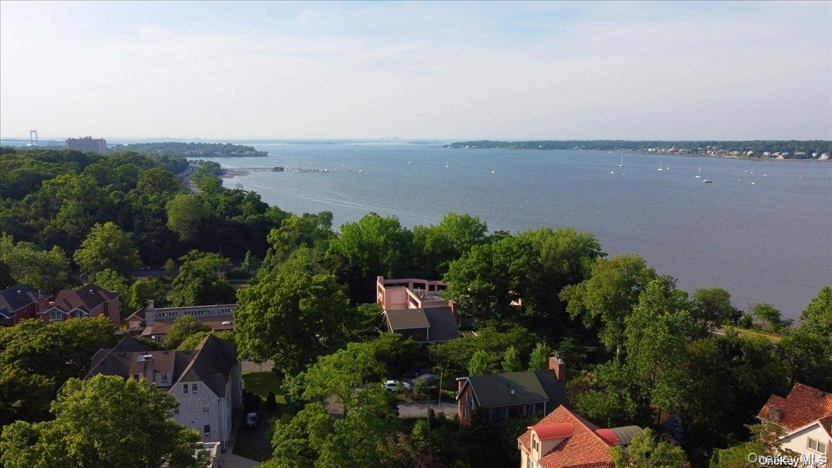 #20 photo, Bayside, クイーンズ区 Bayside , NY 11361