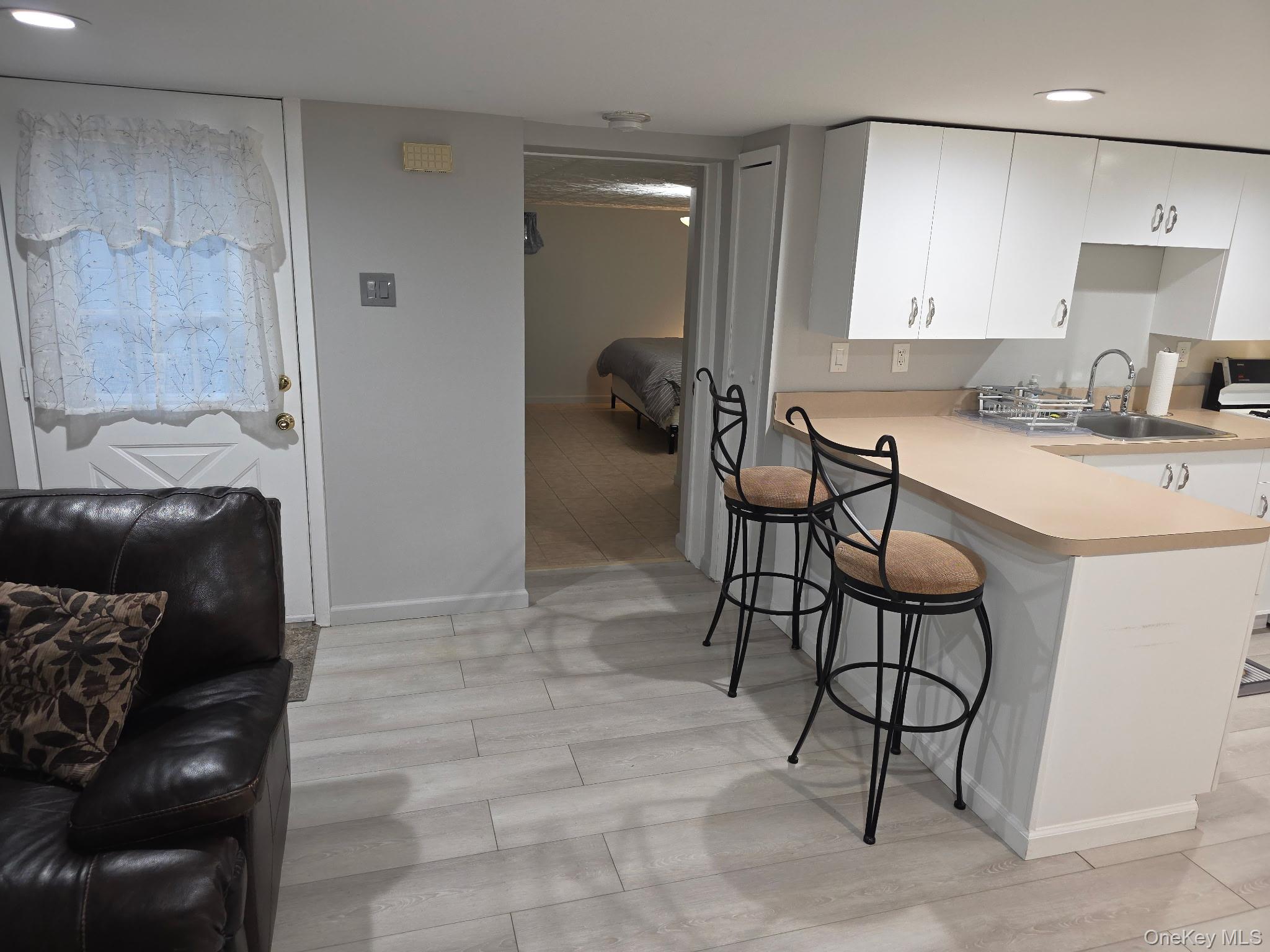 #2 photo, 1260 Little Neck Avenue, ナッソー郡 North Bellmore , NY 11710