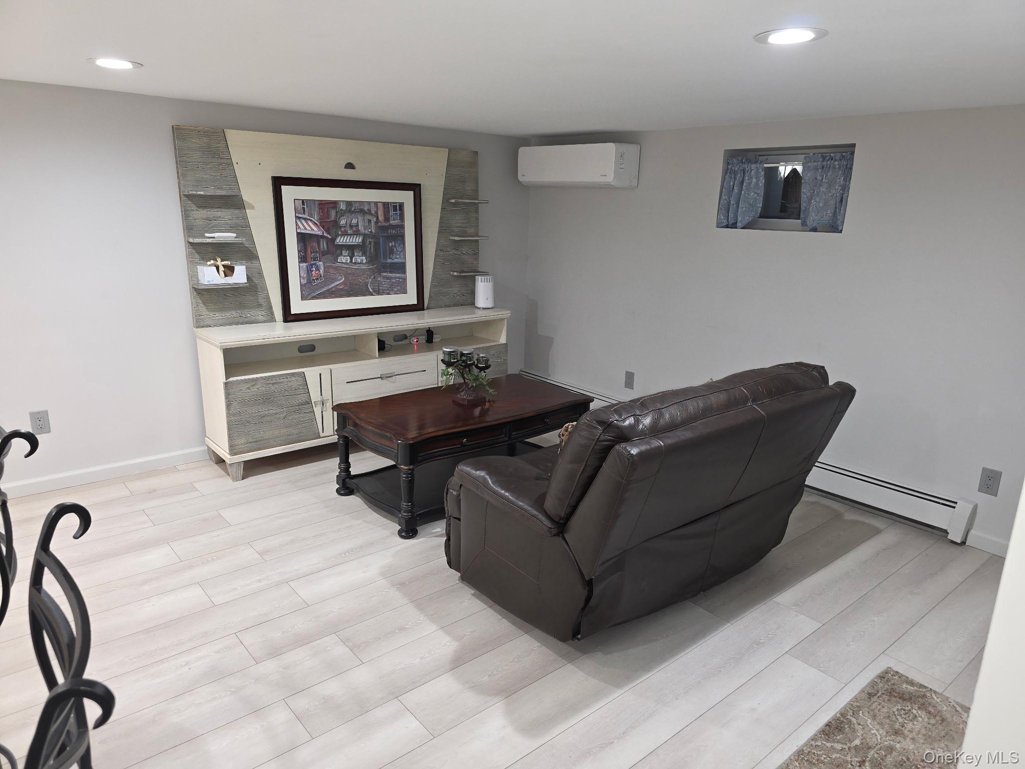 #3 photo, 1260 Little Neck Avenue, ナッソー郡 North Bellmore , NY 11710