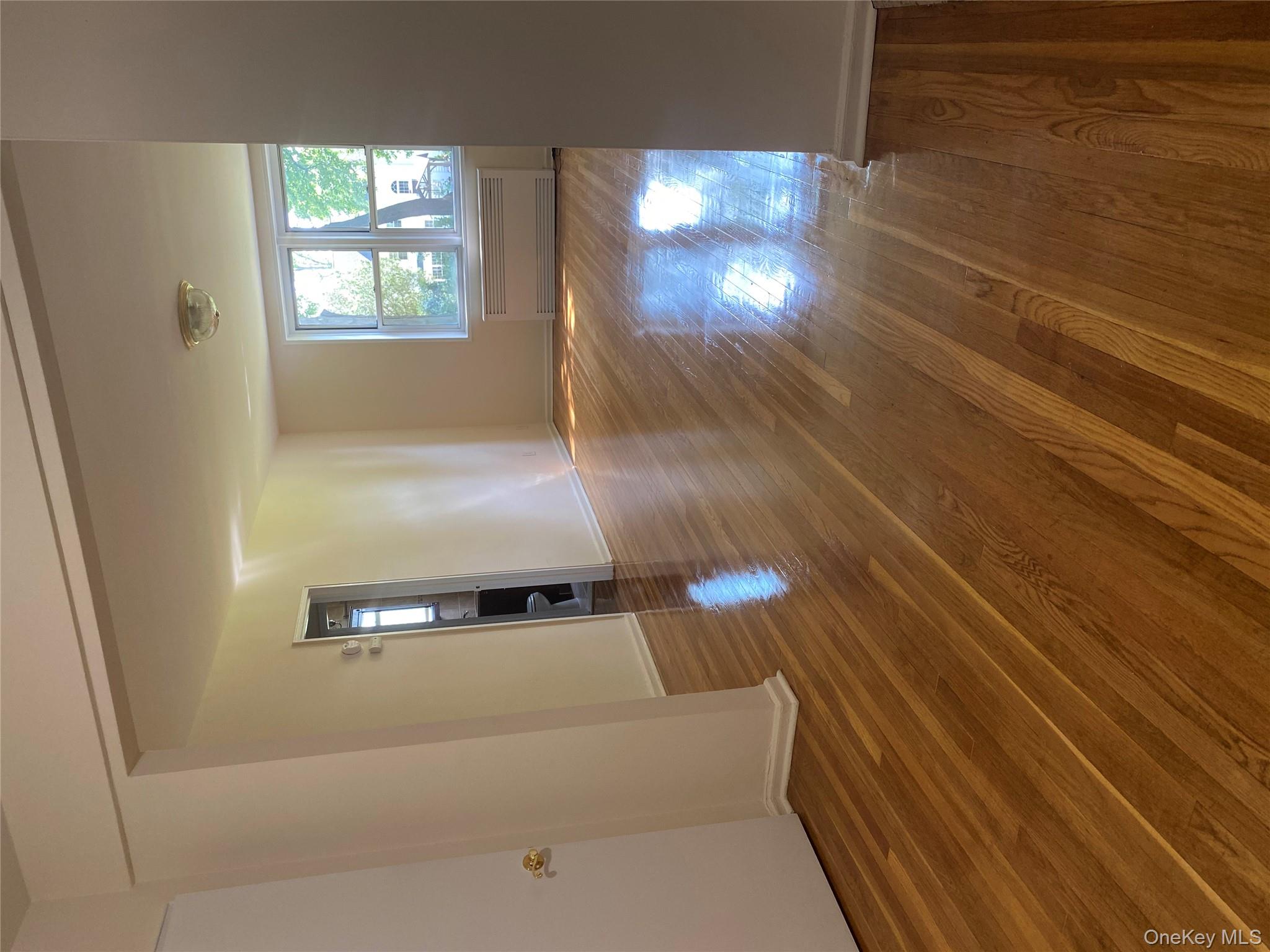 #2 photo, 50 S Middle Neck Road, ナッソー郡 Great Neck , NY 11021