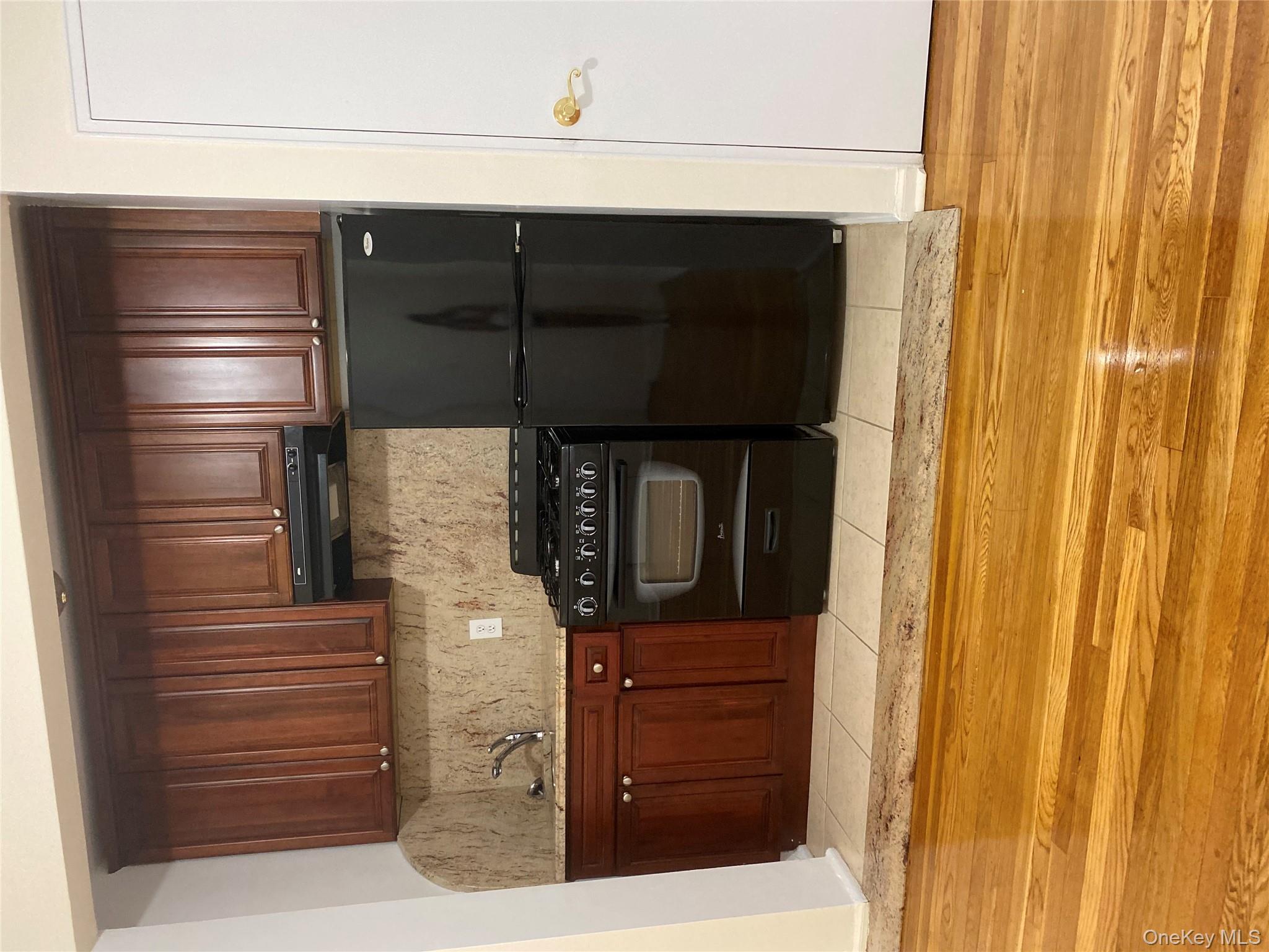 #6 photo, 50 S Middle Neck Road, ナッソー郡 Great Neck , NY 11021