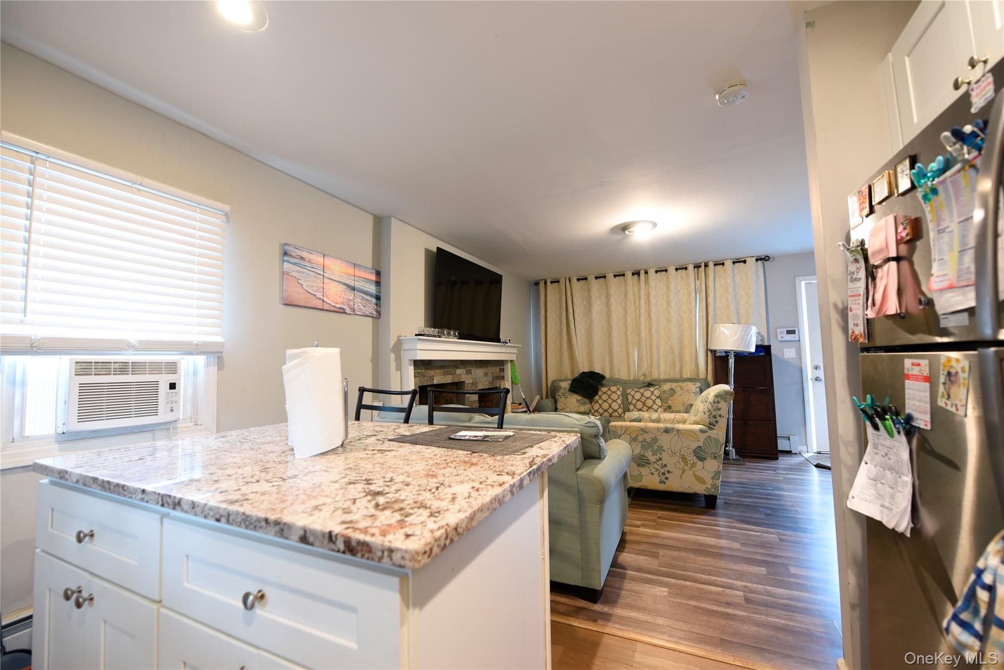 #3 photo, 18 Pennwood Drive, サフォーク郡 Mastic Beach , NY 11951