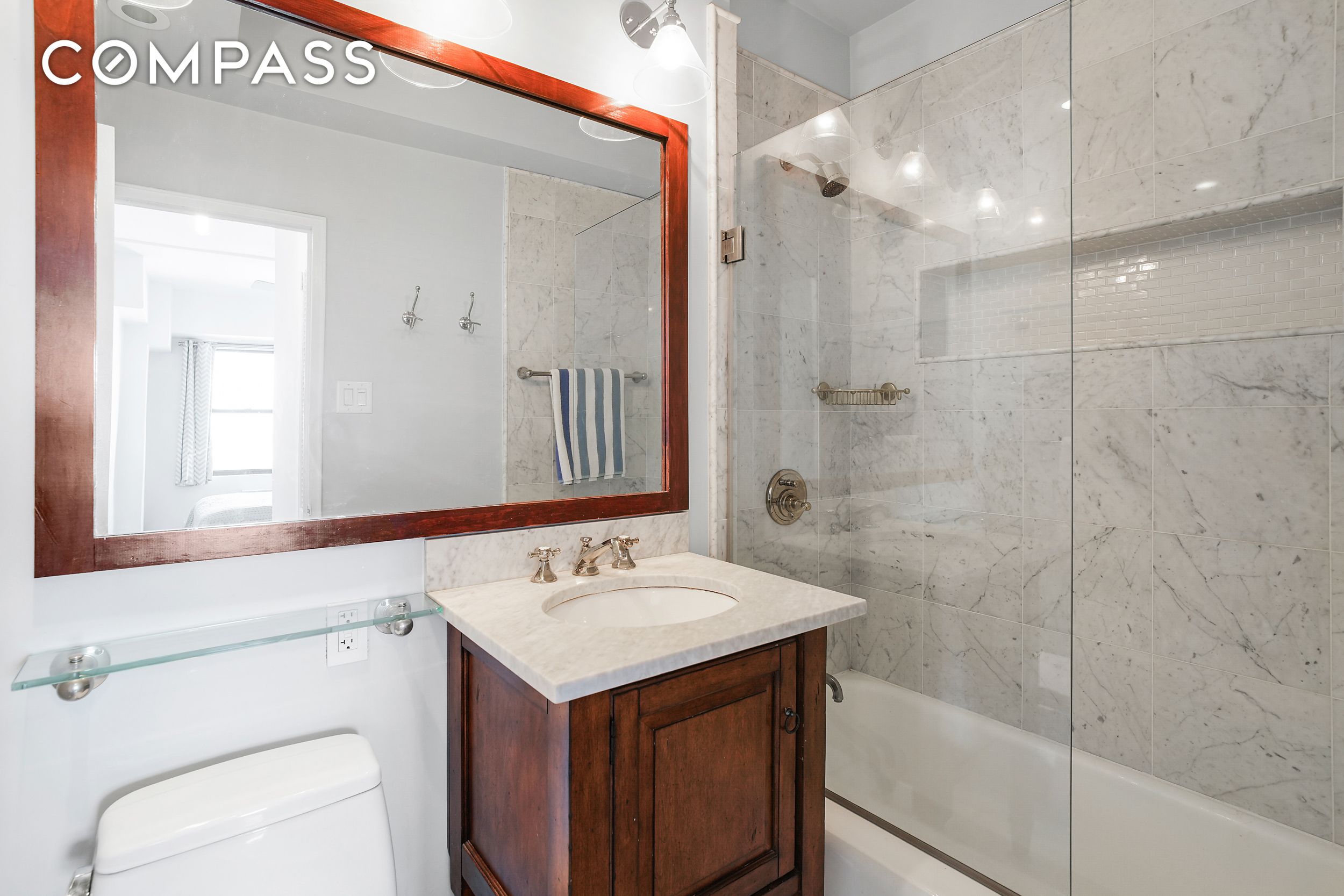 #9 photo, 201 E 21st Street, マンハッタン Gramercy , NY 10010