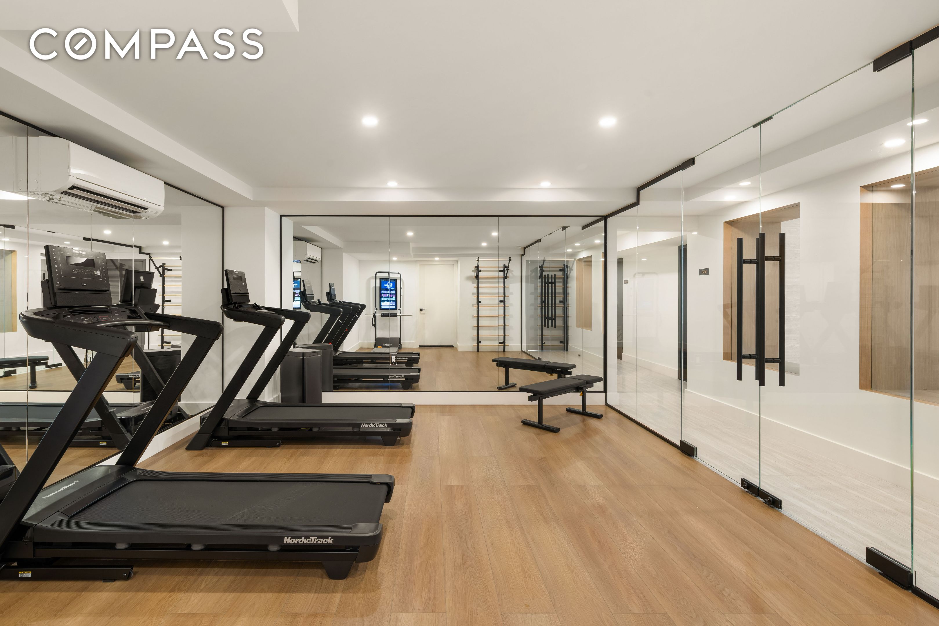 #19 photo, 420 E 75th Street, マンハッタン Lenox Hill , NY 10021