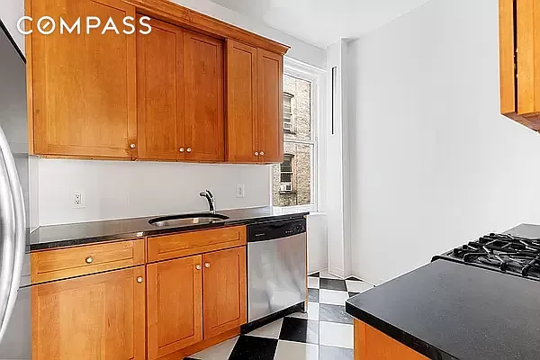 #4 photo, New York City, Upper East Side , NY 10128